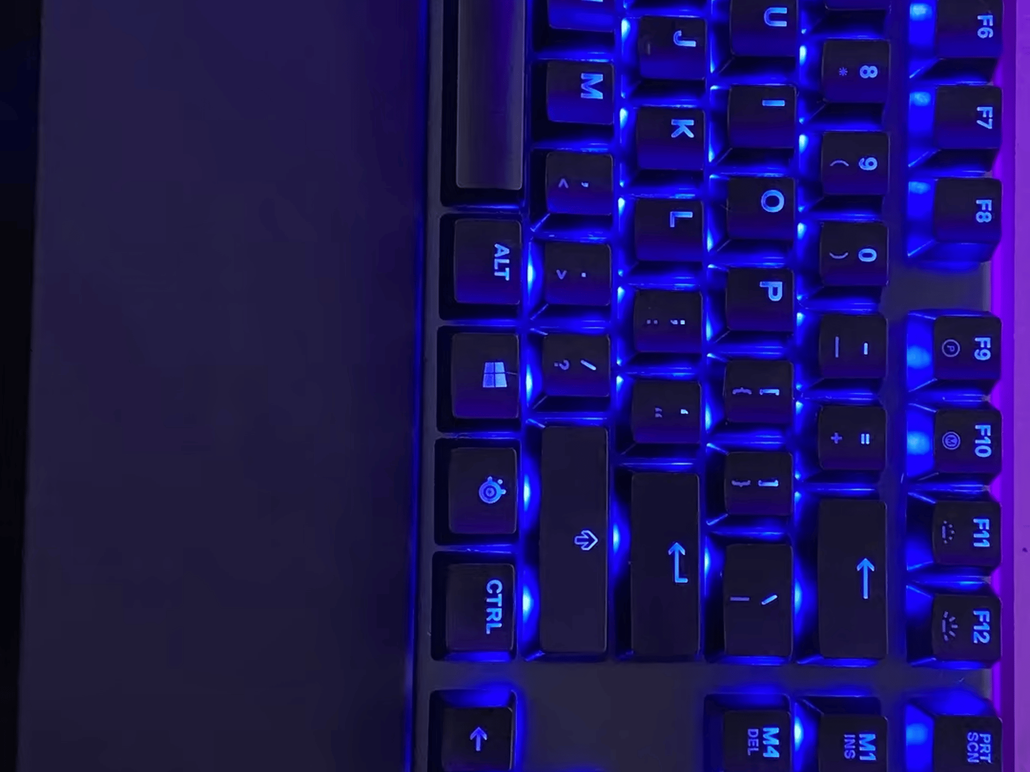 SteelSeries Apex 5 Gaming Mechanical Keyboard