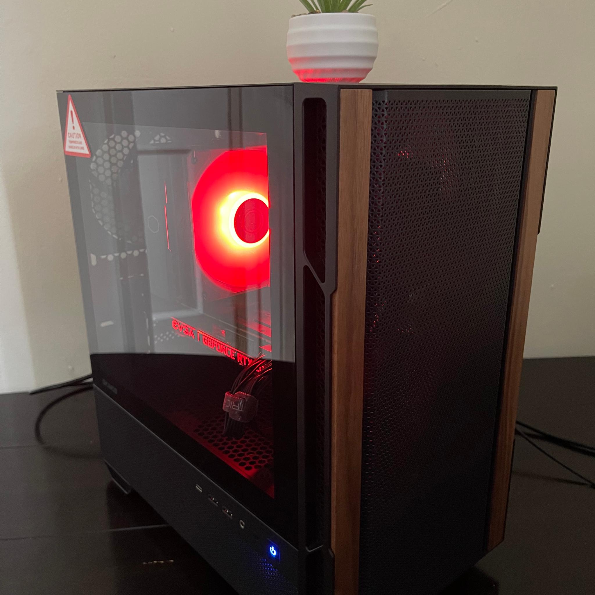 Mini-Gaming PC / RTX 2080/ Ryzen 7 5700/ 32Gb RAM/ 1Tb