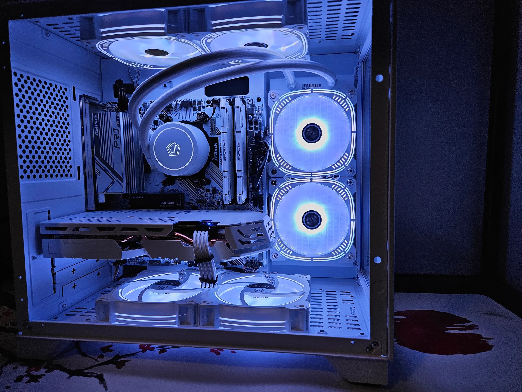 Arctic Rig Ryzen 5 5500 / 32GB DDR4/ 1TB SSD / Rx 6600