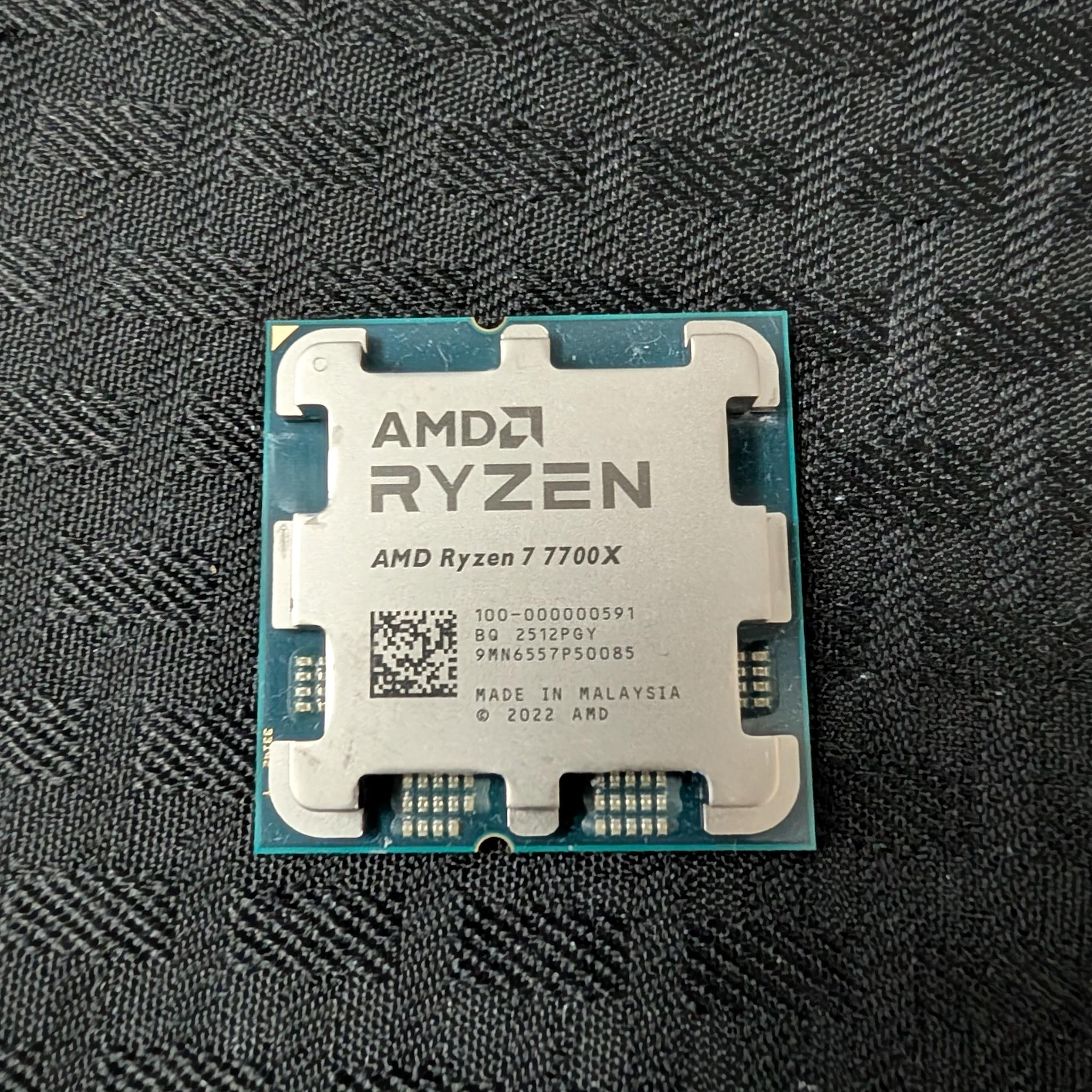 AMD Ryzen 7 7700X
