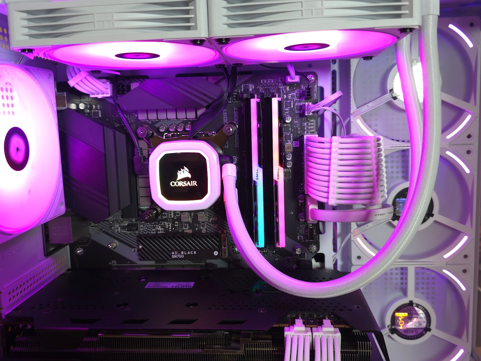 🔥 RTX 7800 XT Gaming PC | i7-10700K | 32GB RGB | 5TB Storage | White Build
