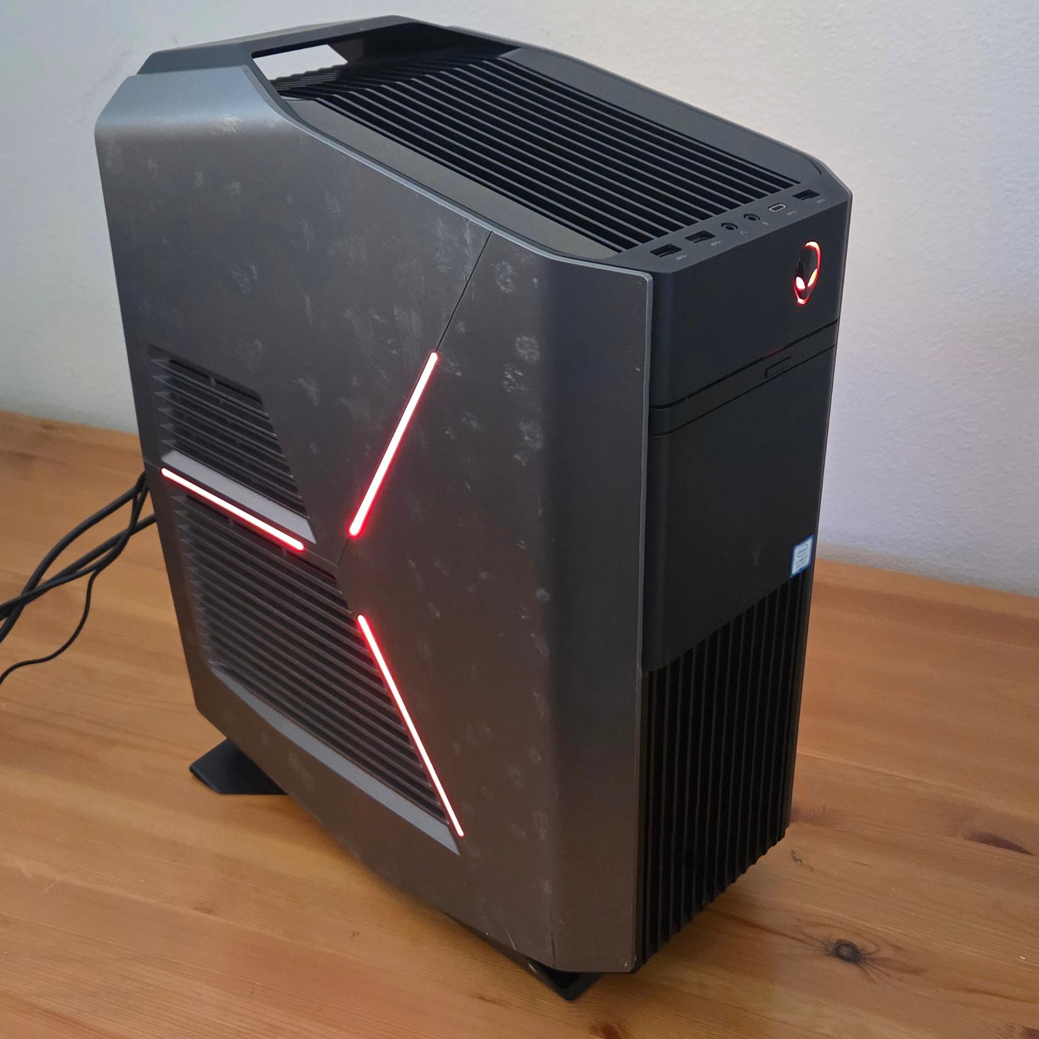 Budget Gaming Done Right! ❄️Liquid Cooled i7 8700❄️| GTX 1070 8GB | 16GB Ram | Windows 11