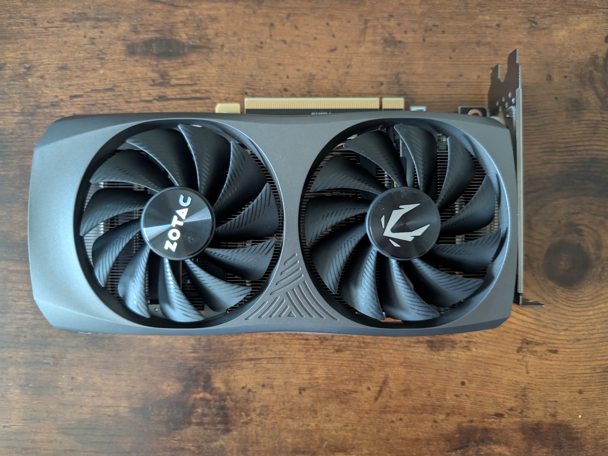 ZOTAC GAMING GeForce RTX 4070 Twin Edge OC