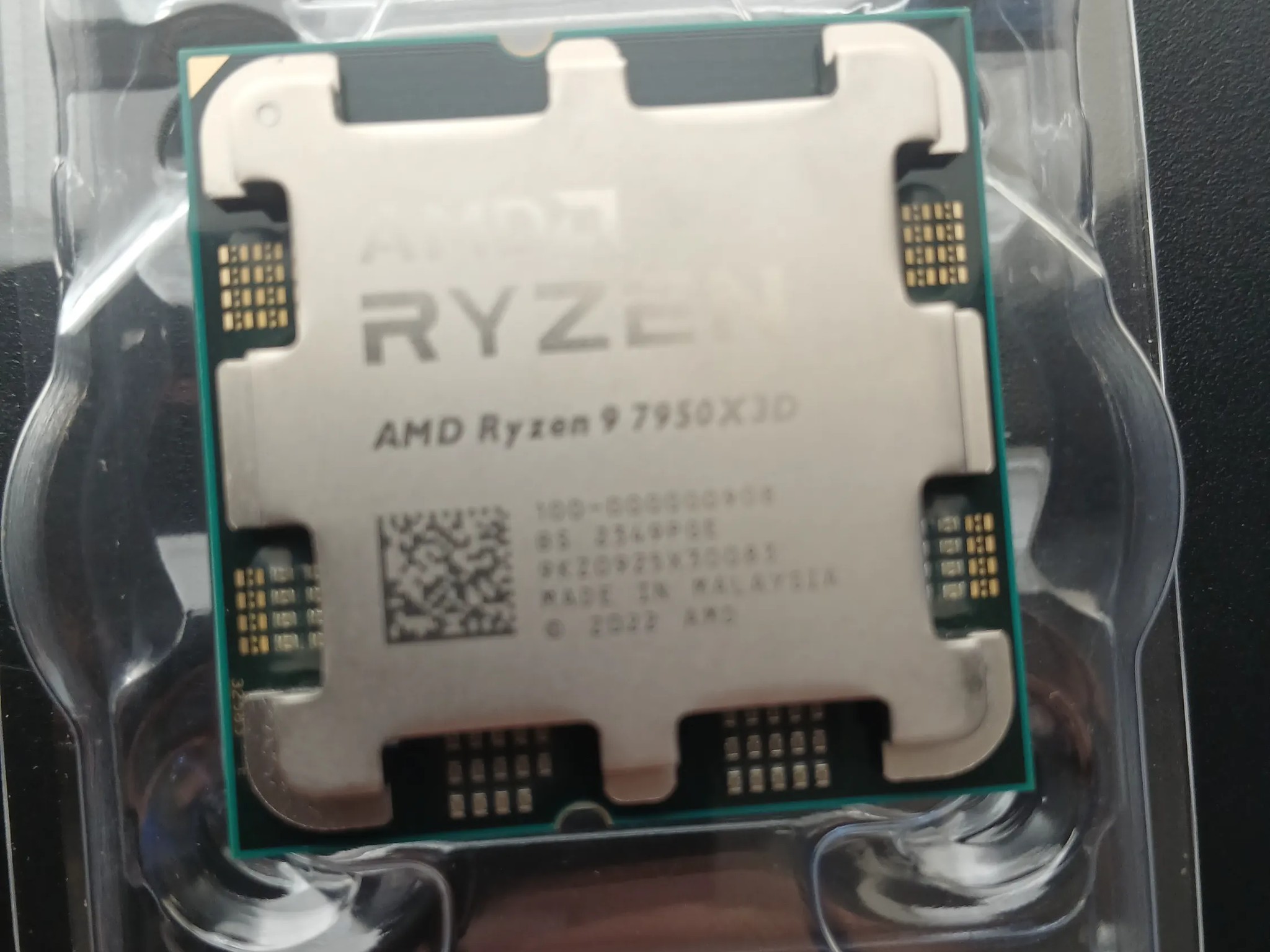 7950X3D Like New