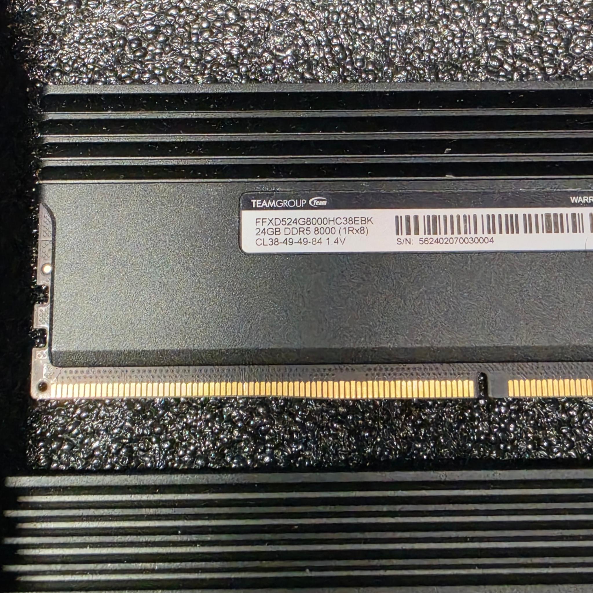 TEAMGROUP T-FORCE Xtreem 48GB (2x24GB) DDR5-8000 CL38 288-Pin DIMM