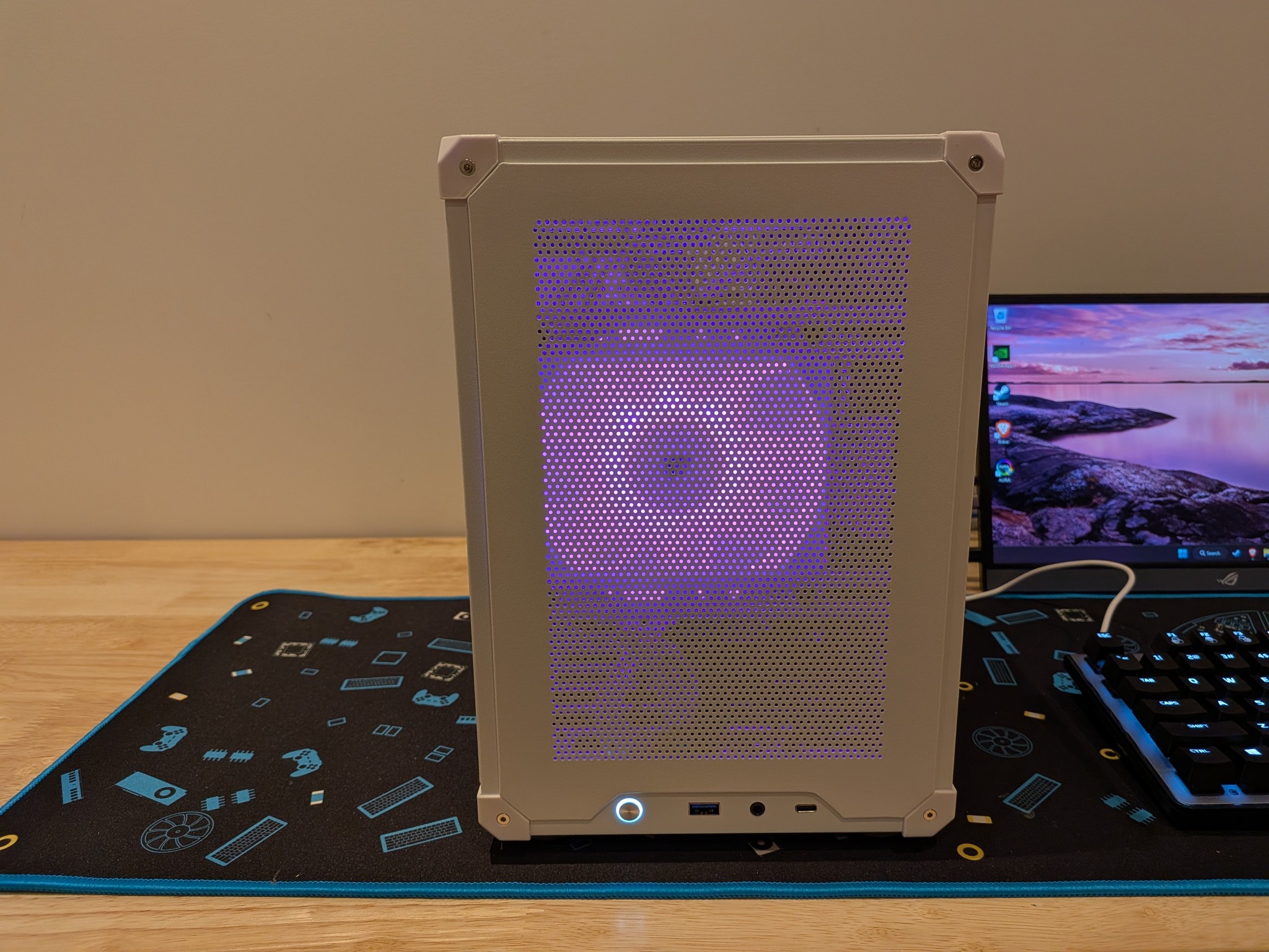1080p Sakura - RTX 4060, Ryzen 5 5500, 16 GB DDR4 RAM, 1 TB NVME, RGB