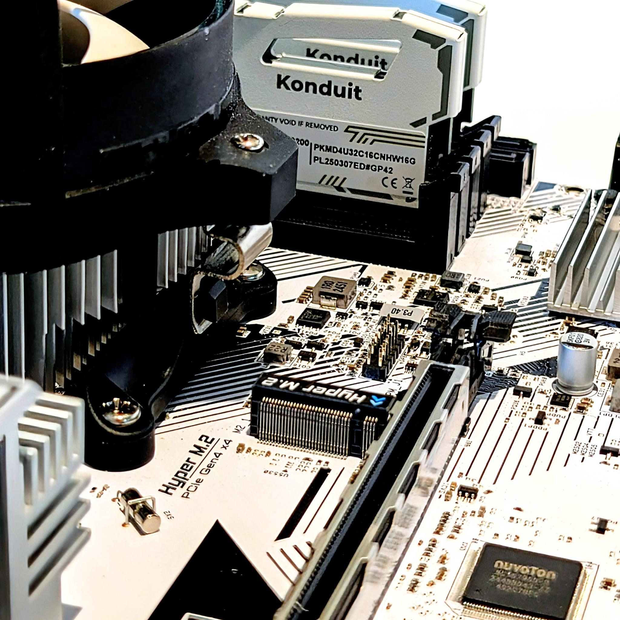 ☆★ ASRock B550m Pro Se, Ryzen 5600, 32GB DDR4 3200Mhz, Upgraded Air Cooler★☆ New Parts ★☆