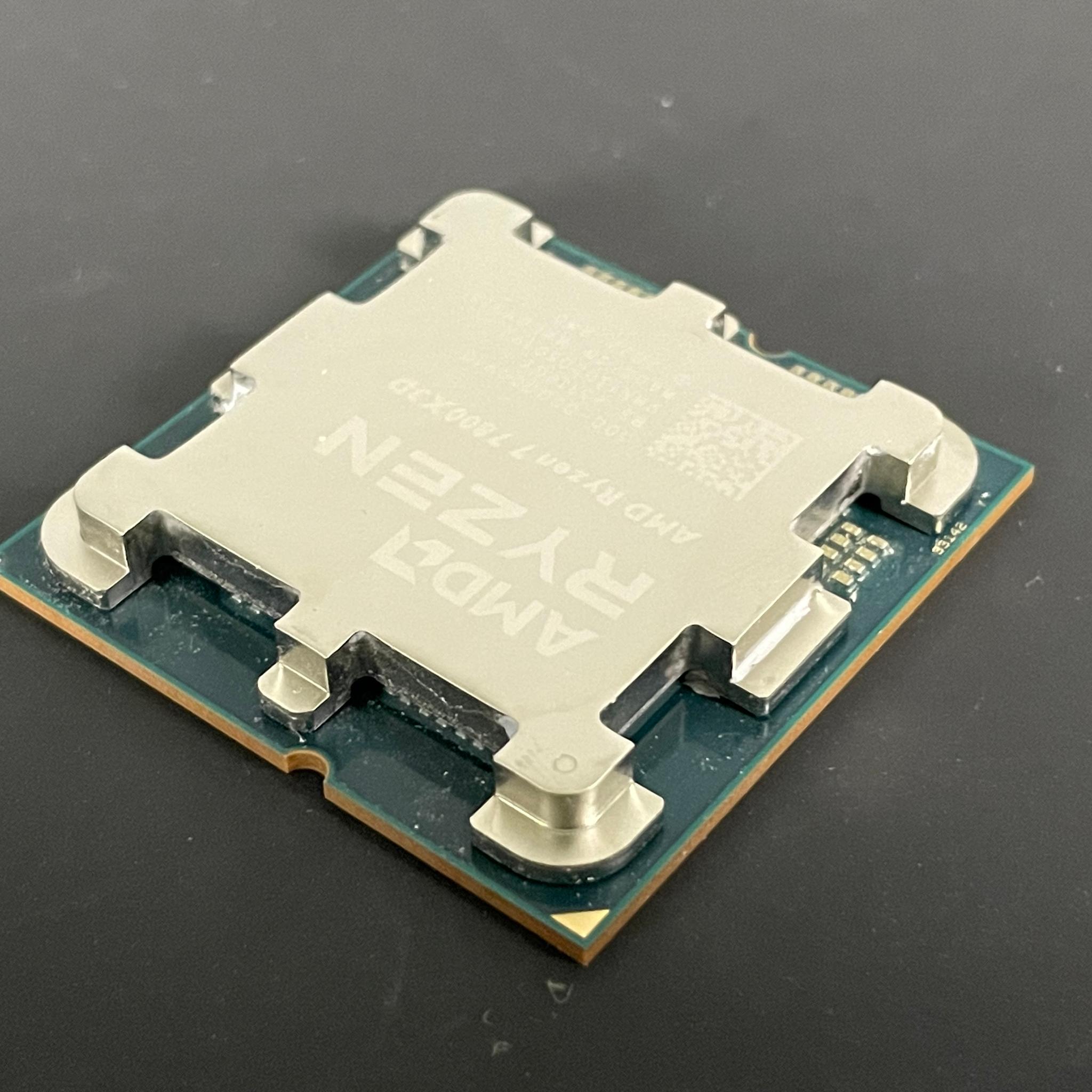 AMD Ryzen 7 7800X3D 8-Core, 16-Thread Desktop Processor CPU | *Read Description | Free Shipping