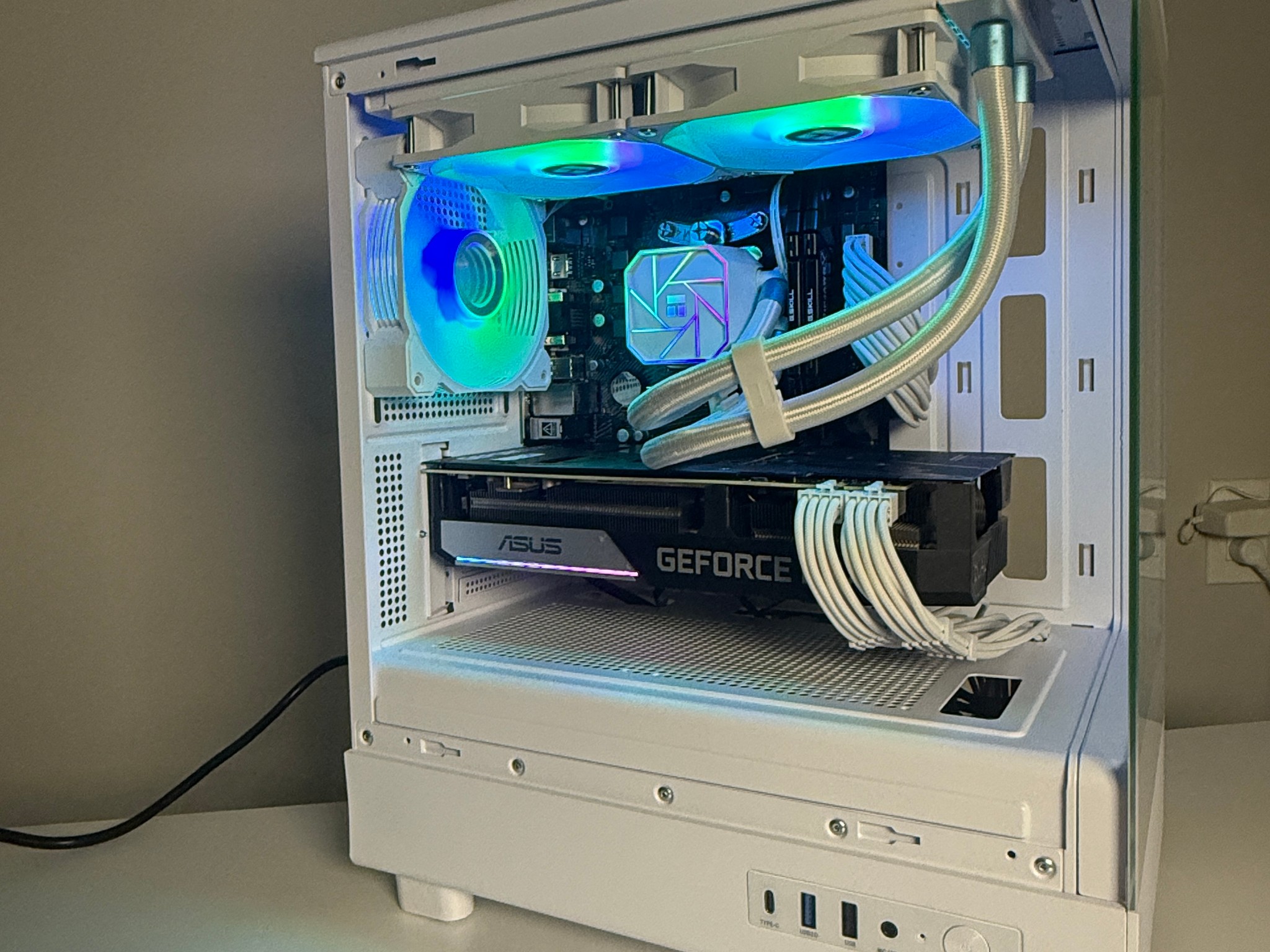 Rtx 3060 12gb |Intel i3 12100| 32gb Ram| 1080p Gaming PC Budget Banger All White