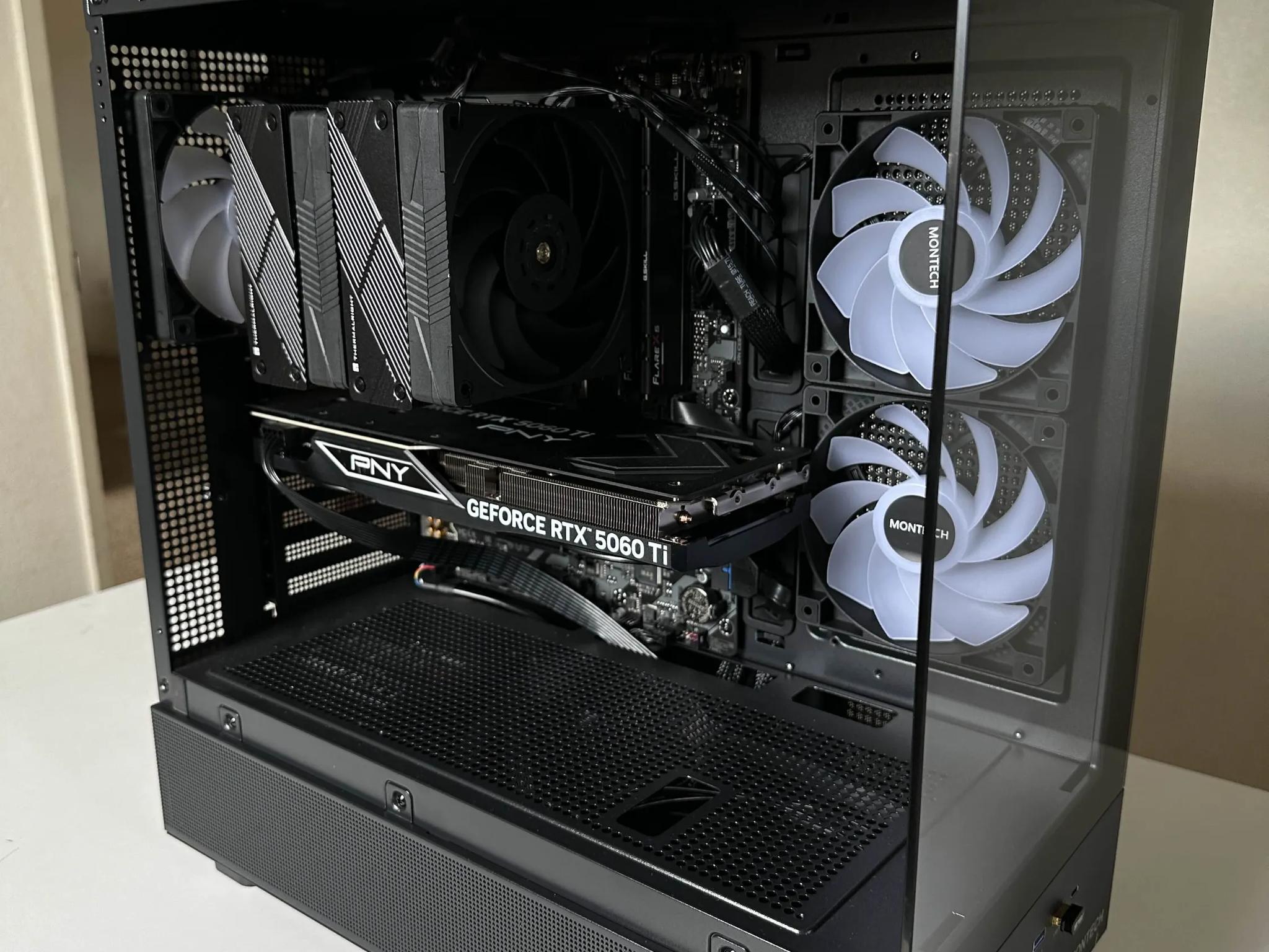Ryzen 7 7700x | 5060 Ti 16gb | 32GB DDR5 - Gaming PC