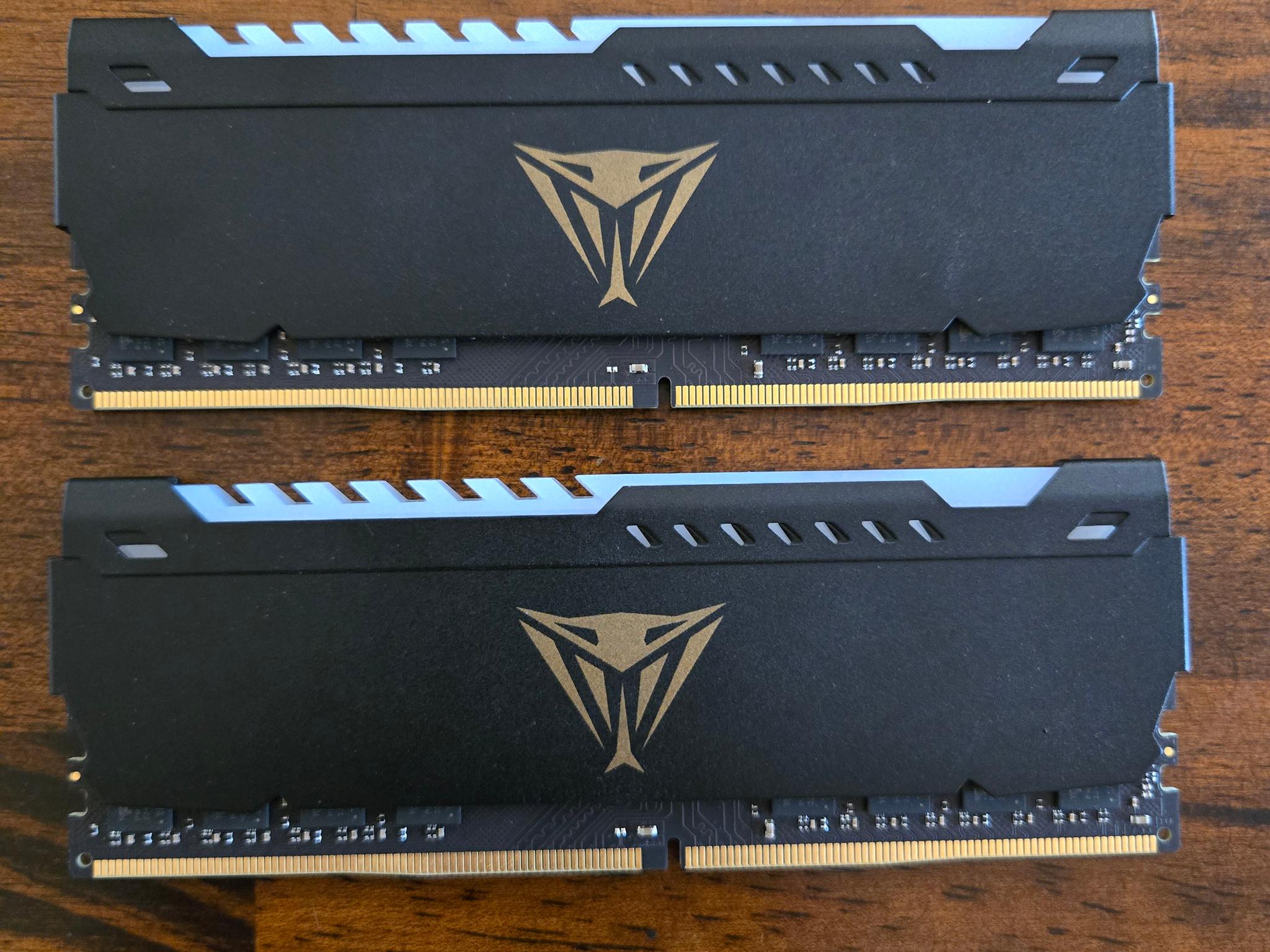 Patriot Viper Steel RGB 16GB (2x8GB) DDR4 3600MHz CL18 RAM PVSR416G360C8K