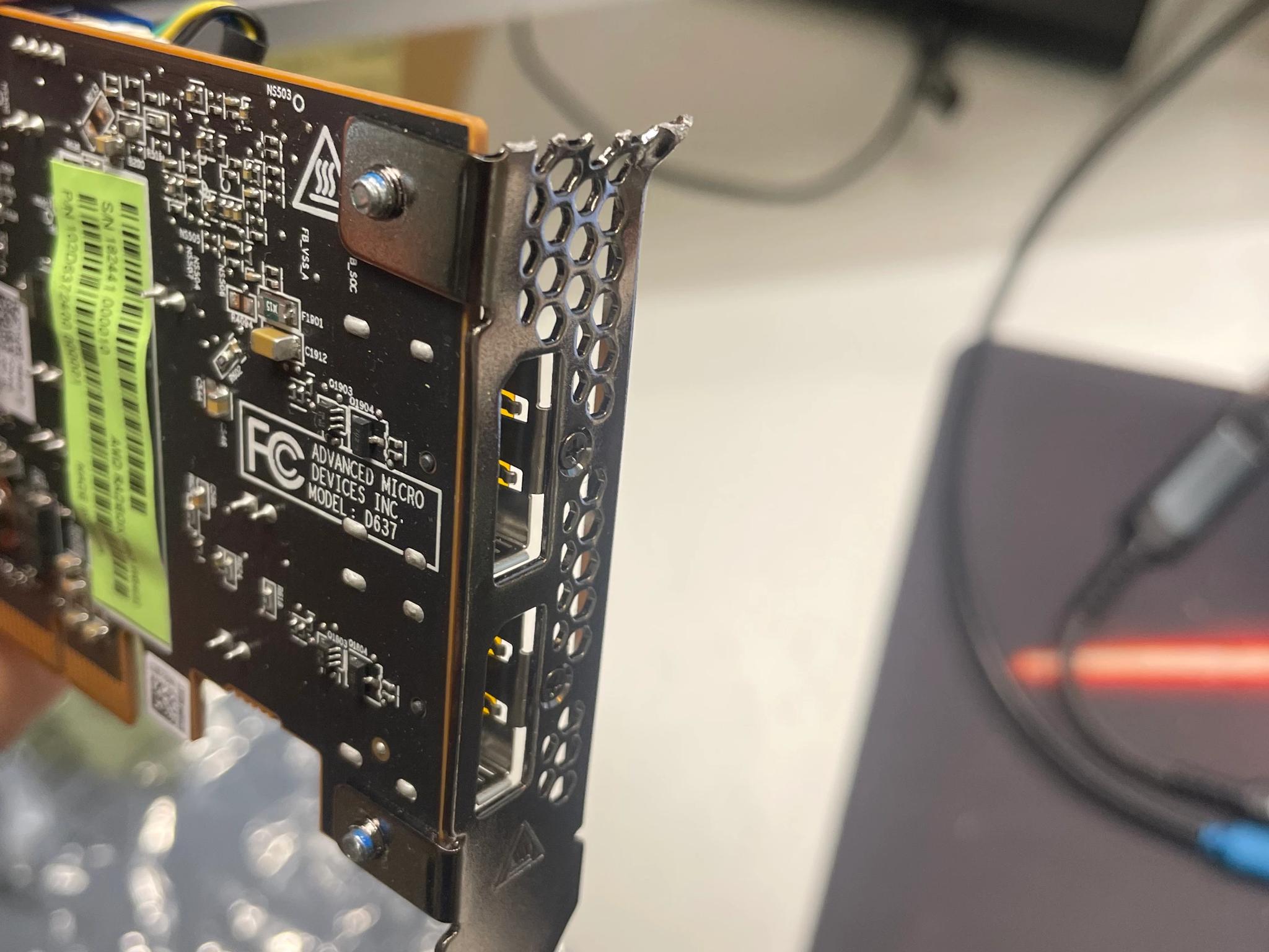 AMD Radeon PRO W6400 (4GB DDR6)