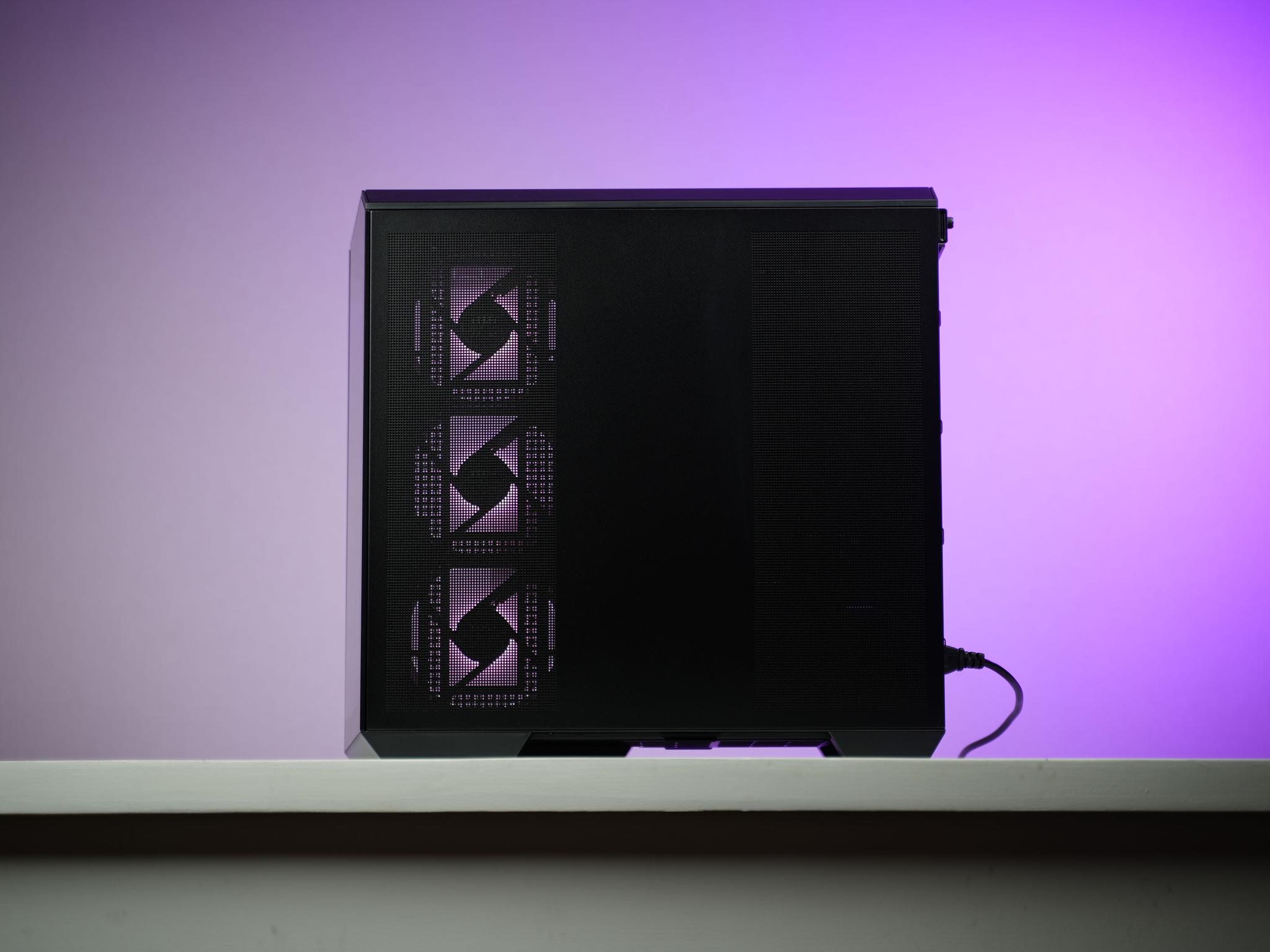 “NOIRGBFORM” RTX  4080 Ryzen 7 7700 32GB 2TB Windows 11 Workstation Gaming PC