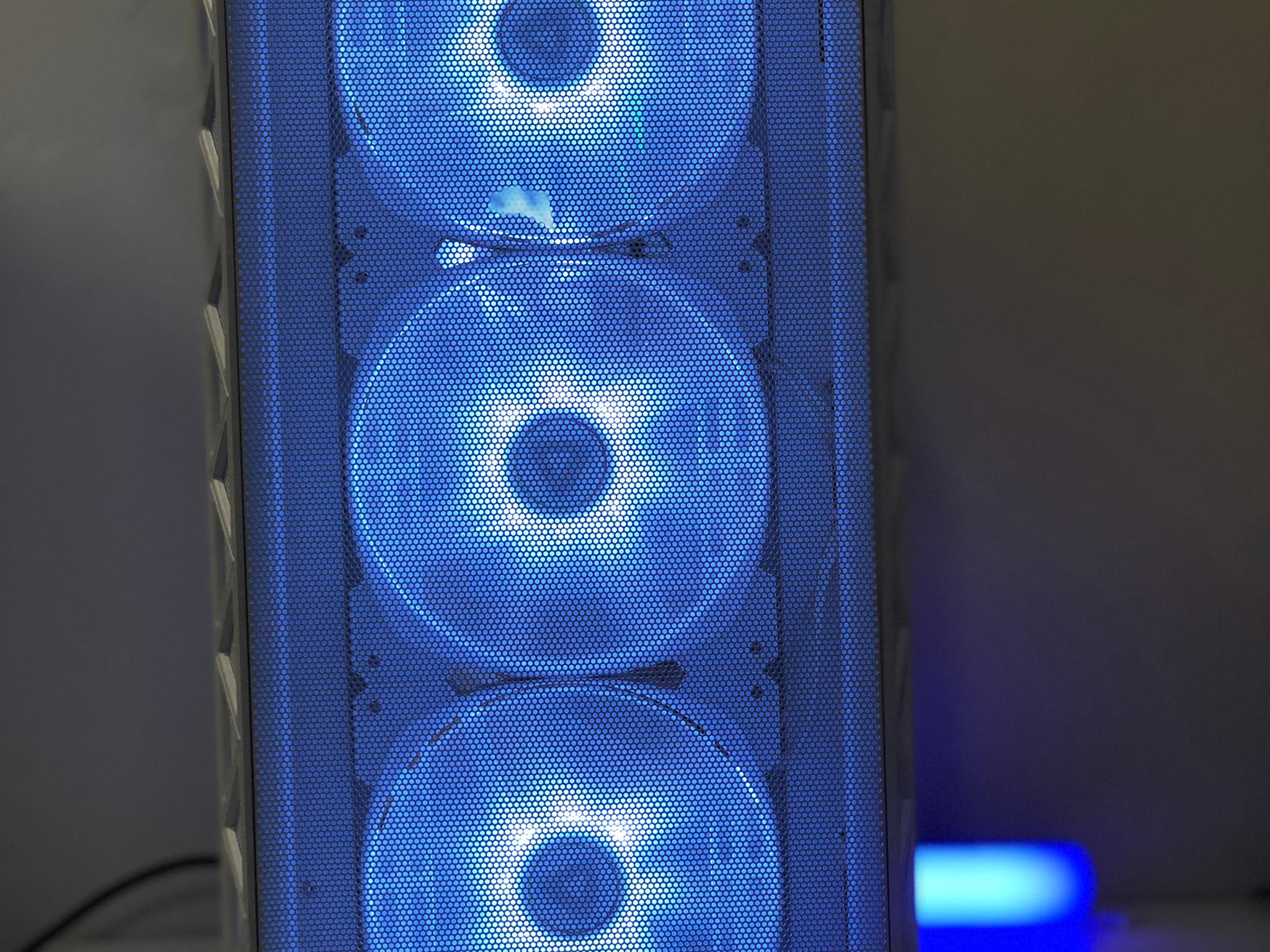 $675 White Gaming Pc - ryzen 5 - 2060 - 16gb or ram