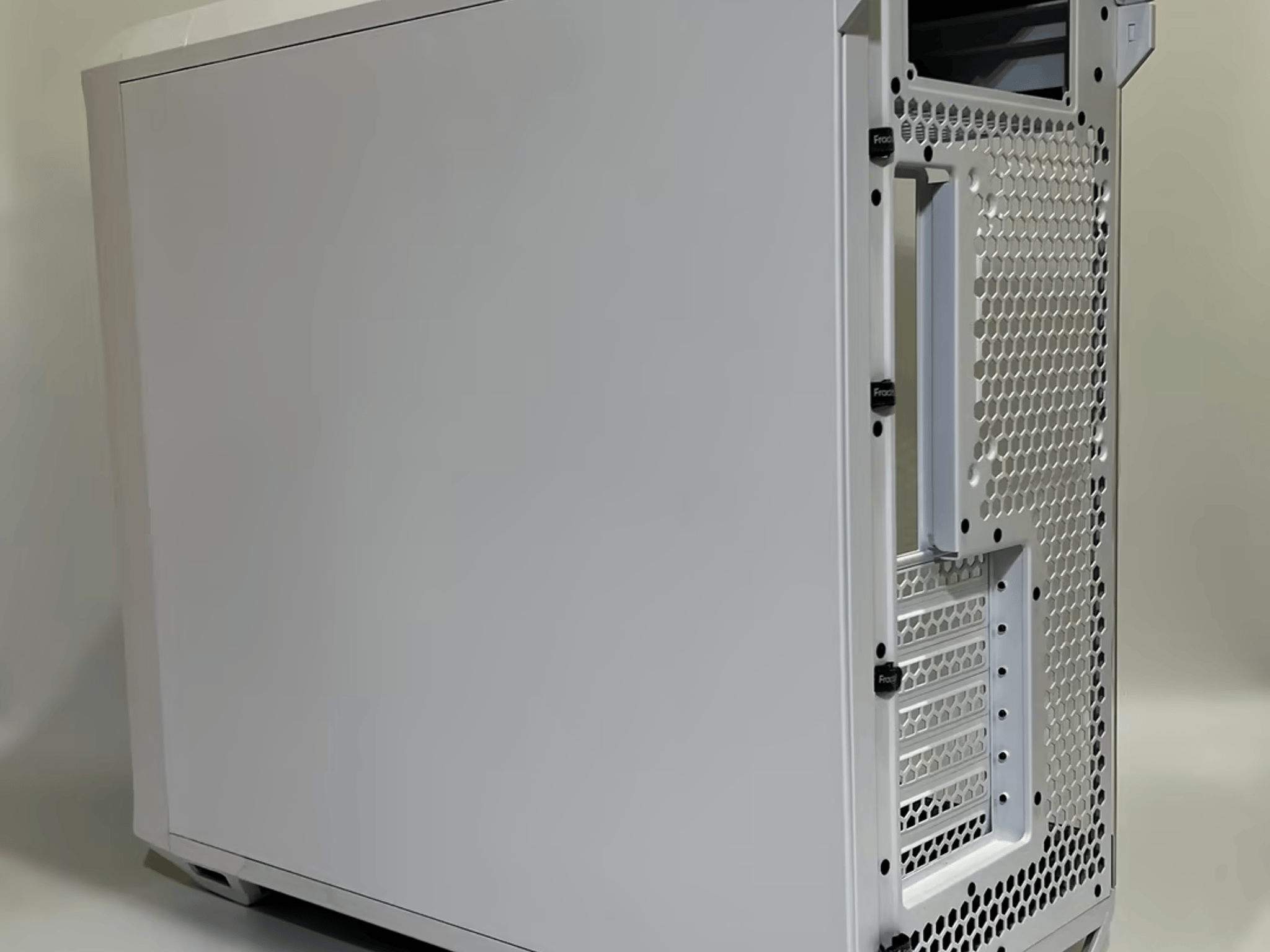 Fractal Torrent  White New Open Box 