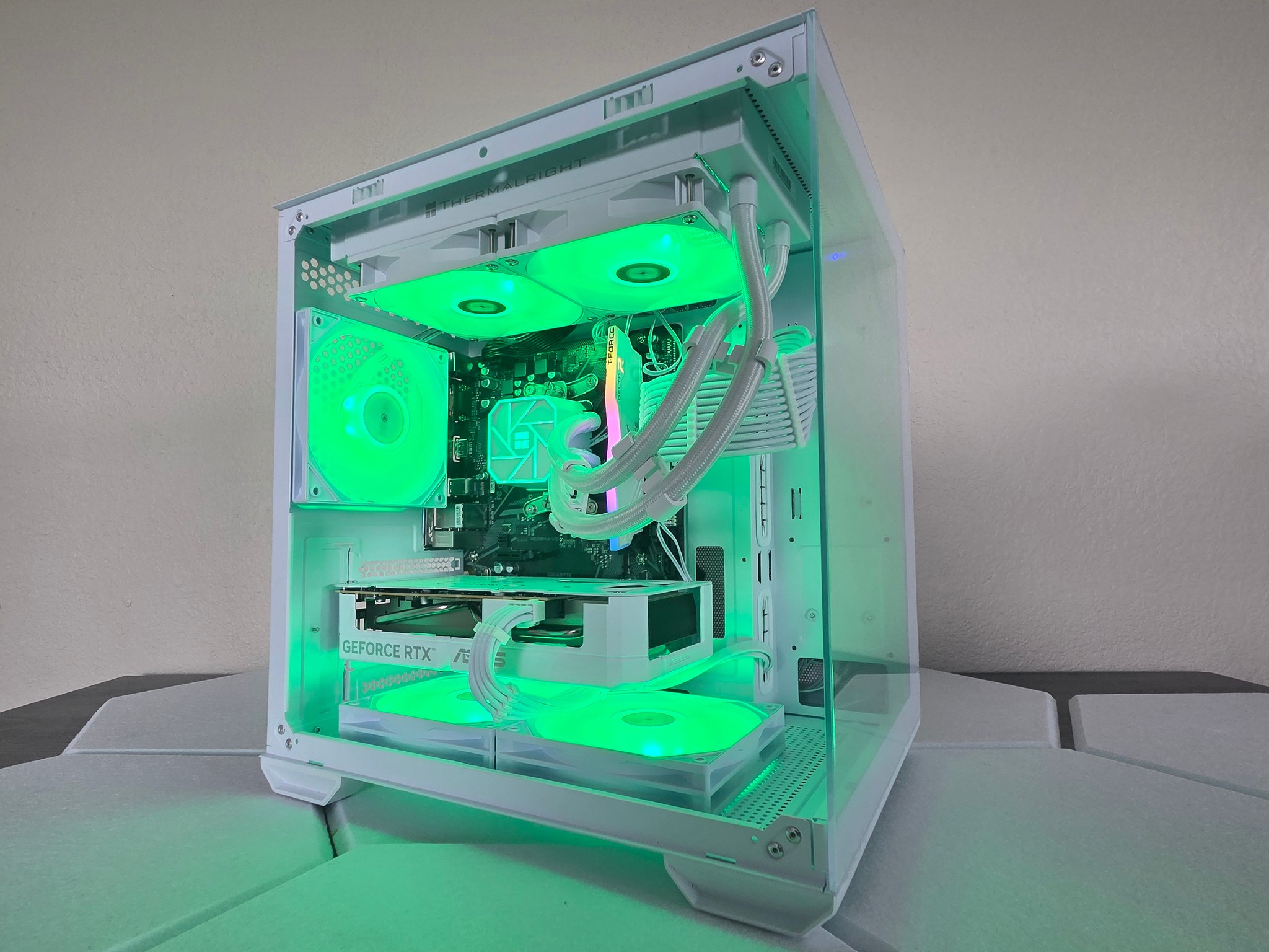🐻‍❄️🤍❄️ Frost Mirage | RTX 5060 White Edition | Ryzen 5 5500 | AIO Liquid Cooled ❄️🤍