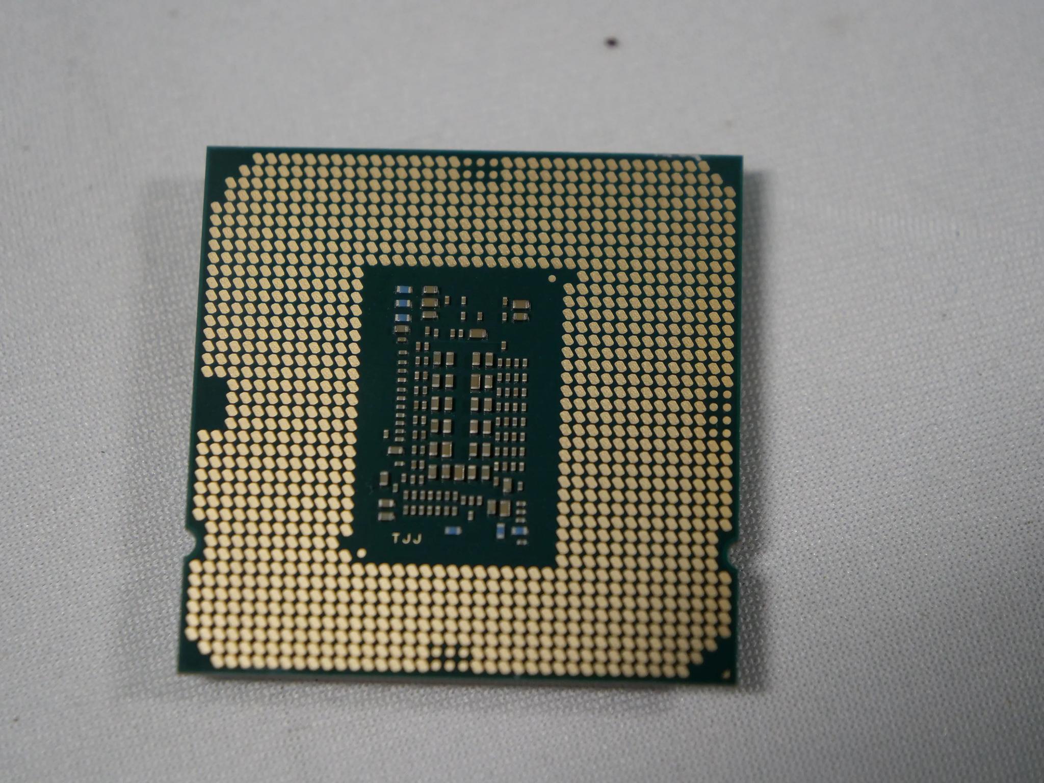 i5-10505  @ 3.2 ghz. Free Ship!