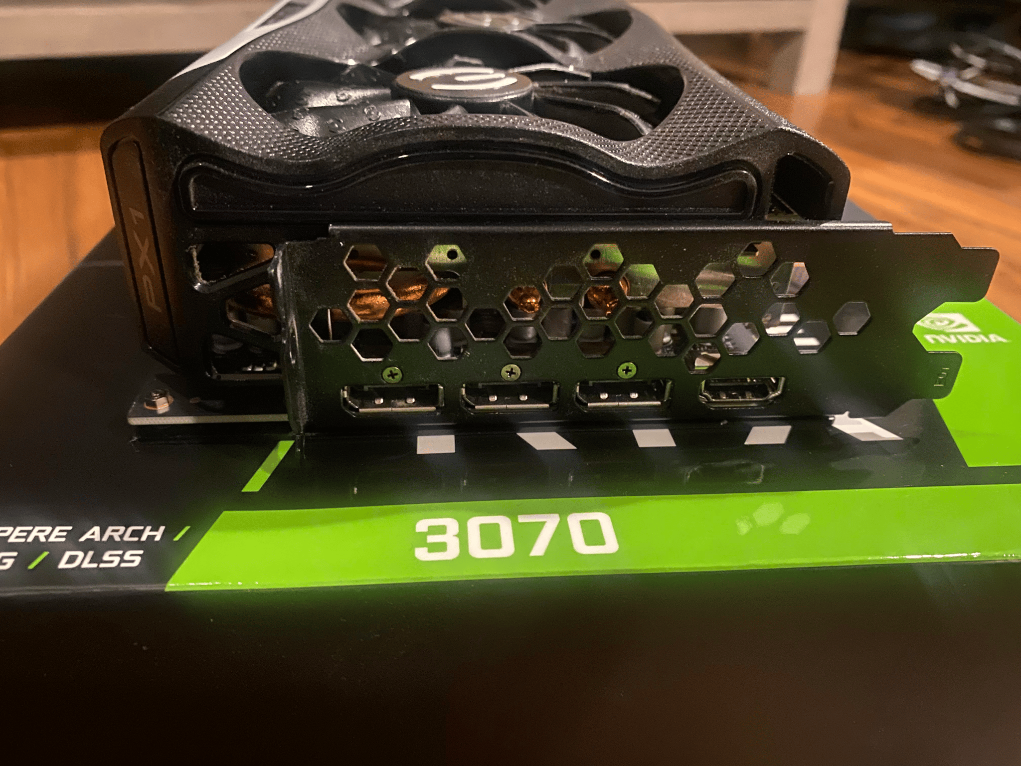 EVGA GeForce RTX 3070 FTW3 ULTRA GAMING (08G-P5-3767-KR)