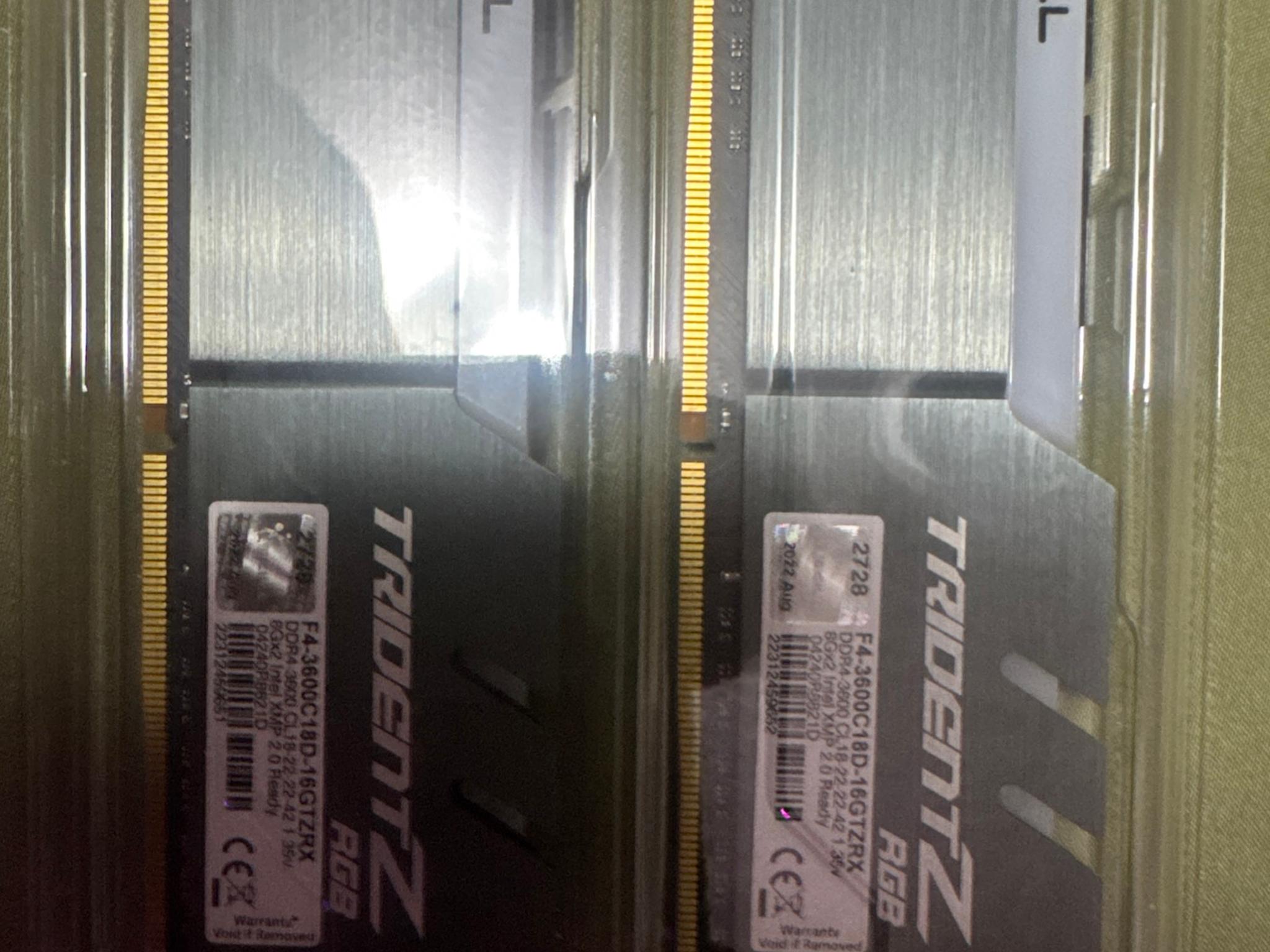 G.SKILL Trident Z RGB 16GB (2x8GB) DDR4-3600 288-Pin DIMM F4-3600C18D