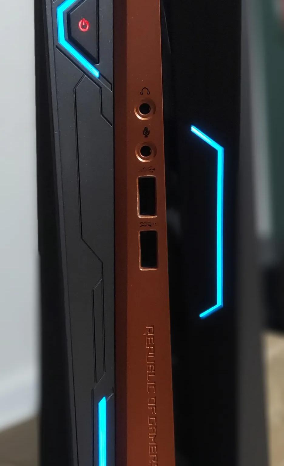 ASUS ROG GR8 II, GTX 1060, 16GB RAM, i5-7500