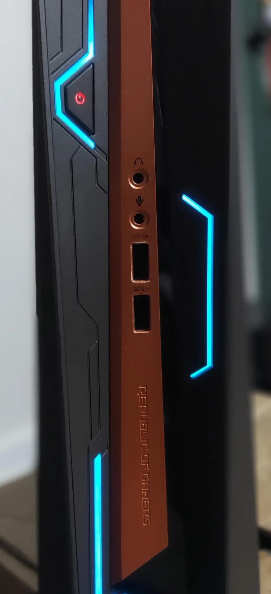 ASUS ROG GR8 II, GTX 1060, 16GB RAM, i5-7500