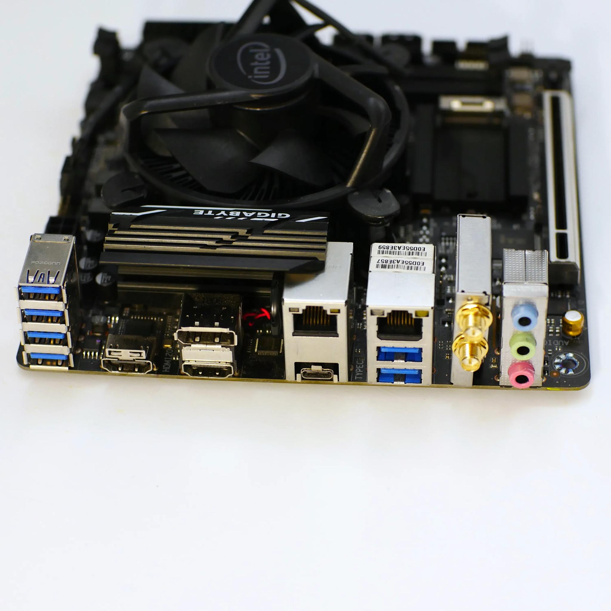Gigabyte Z370n ITX WIFI Motherboard | I5 9400f | 32GB DDR4 crucial 3200MHz | one RAM slot is bad