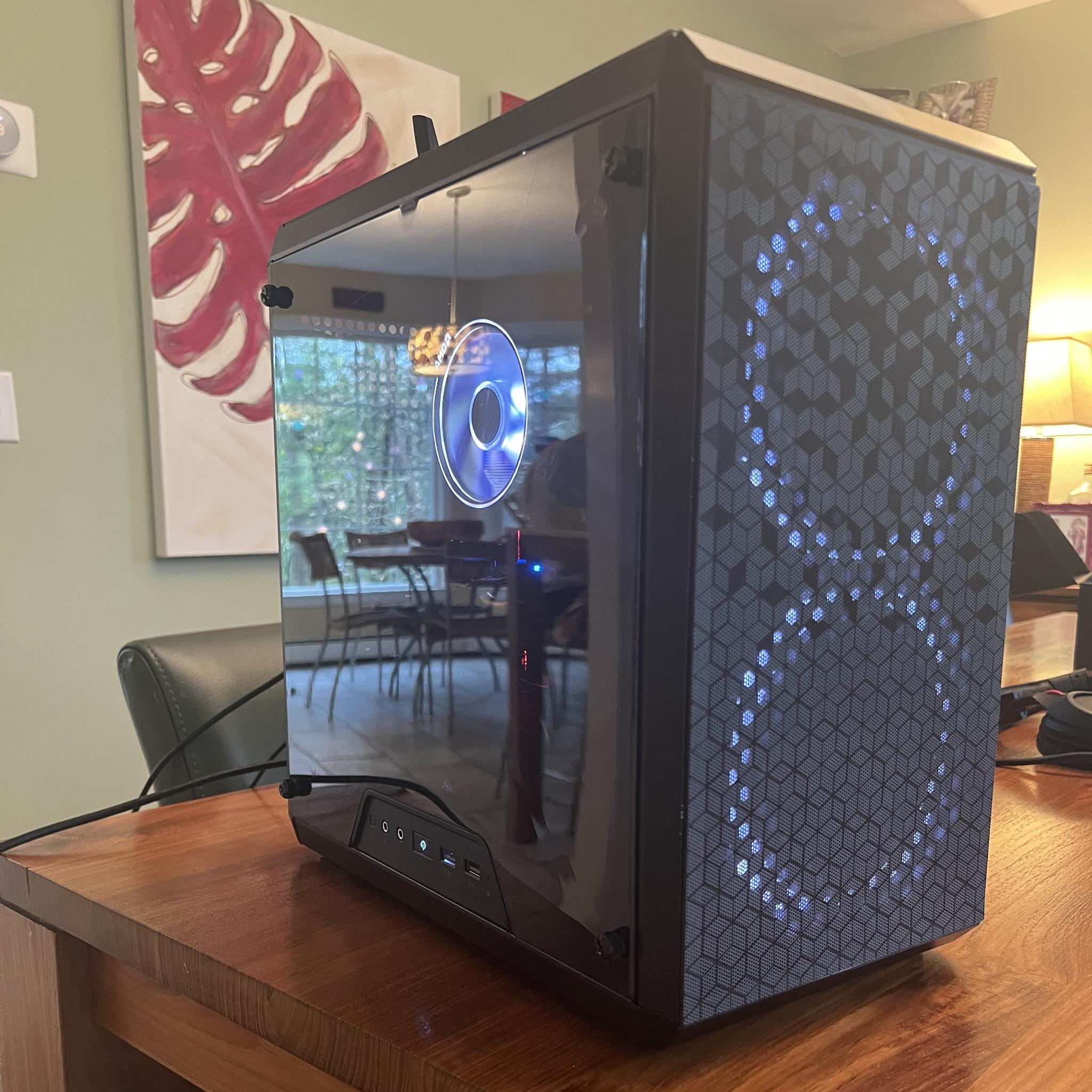 RX 580 8GB | Ryzen 7 2700x | 1 TB NVMe SSD - Used Gaming PC