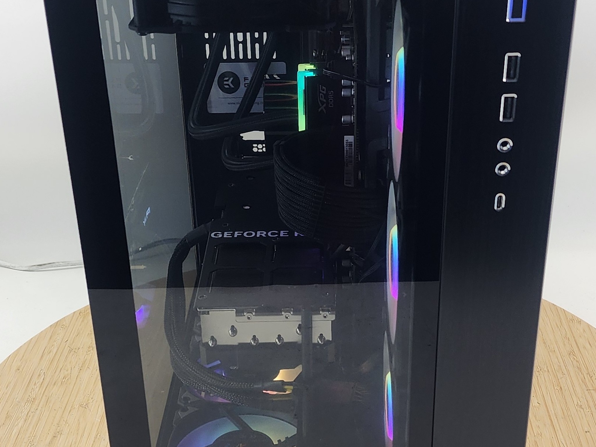 Gaming PC Ryzen 7 7800X3D 32GB RAM 2TB SSD RTX 4070 Ti SUPER 16GB Win11 Computer