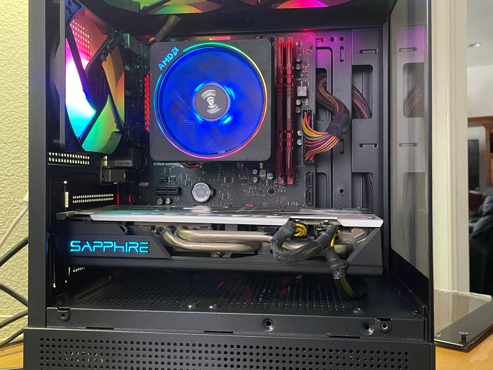 Black RGB “Mini-King” 🤴🖤 Gaming Pc