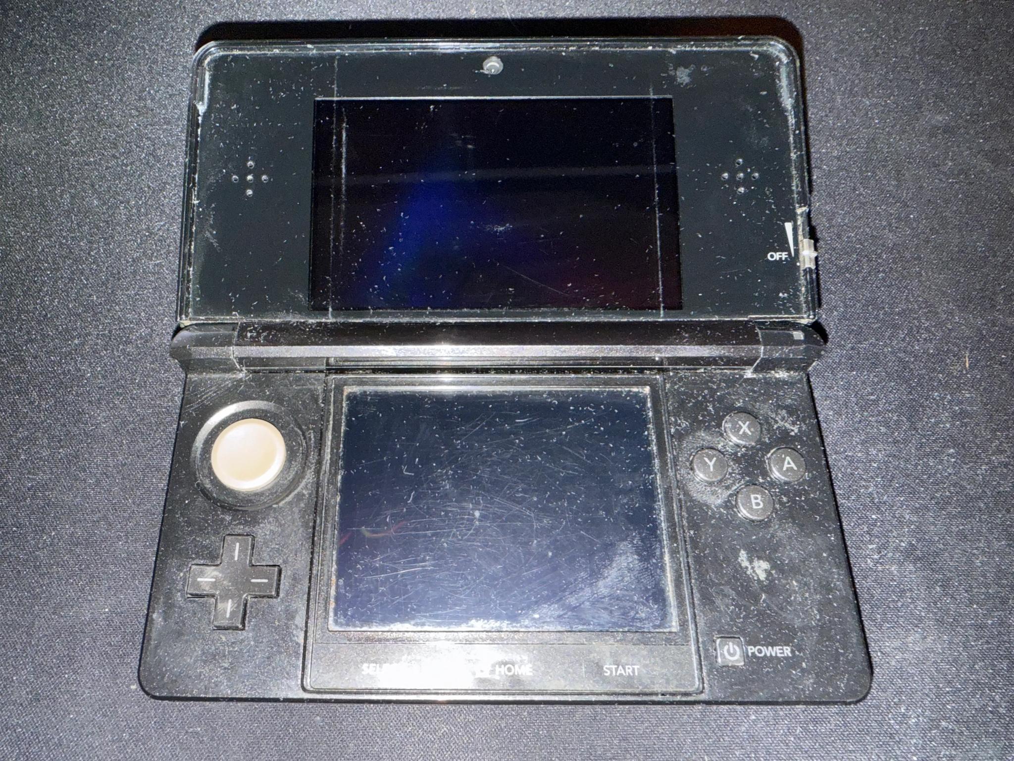 NINTENDO 3DS / BLACK