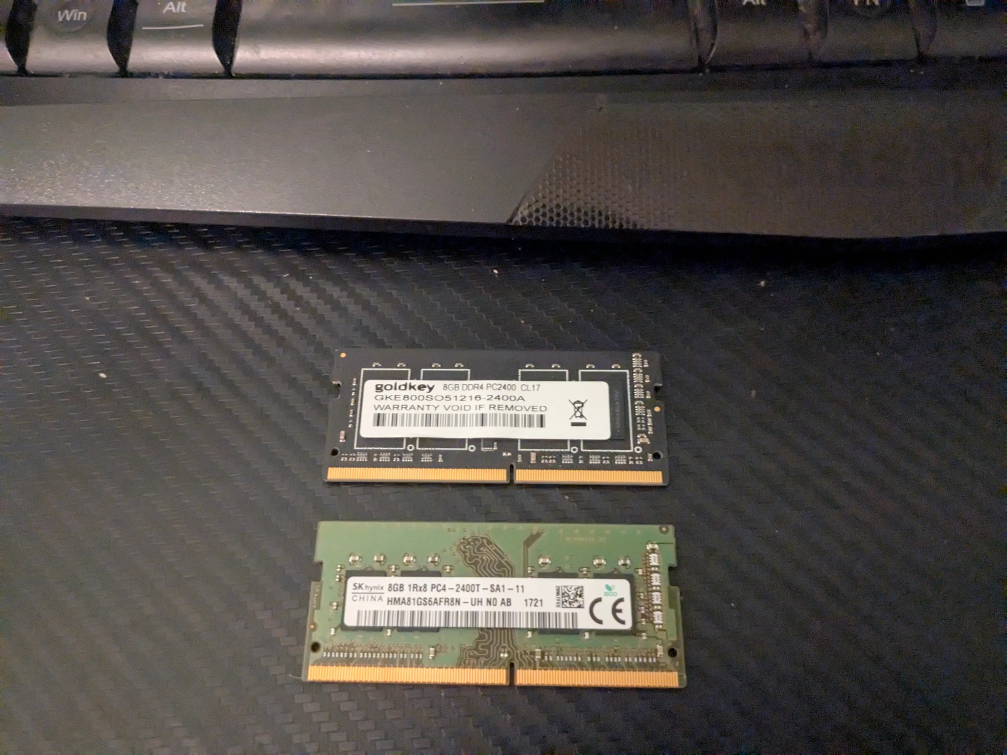 SODIMM memory - DDR4-2400 CL17 Mixed DIMMs
