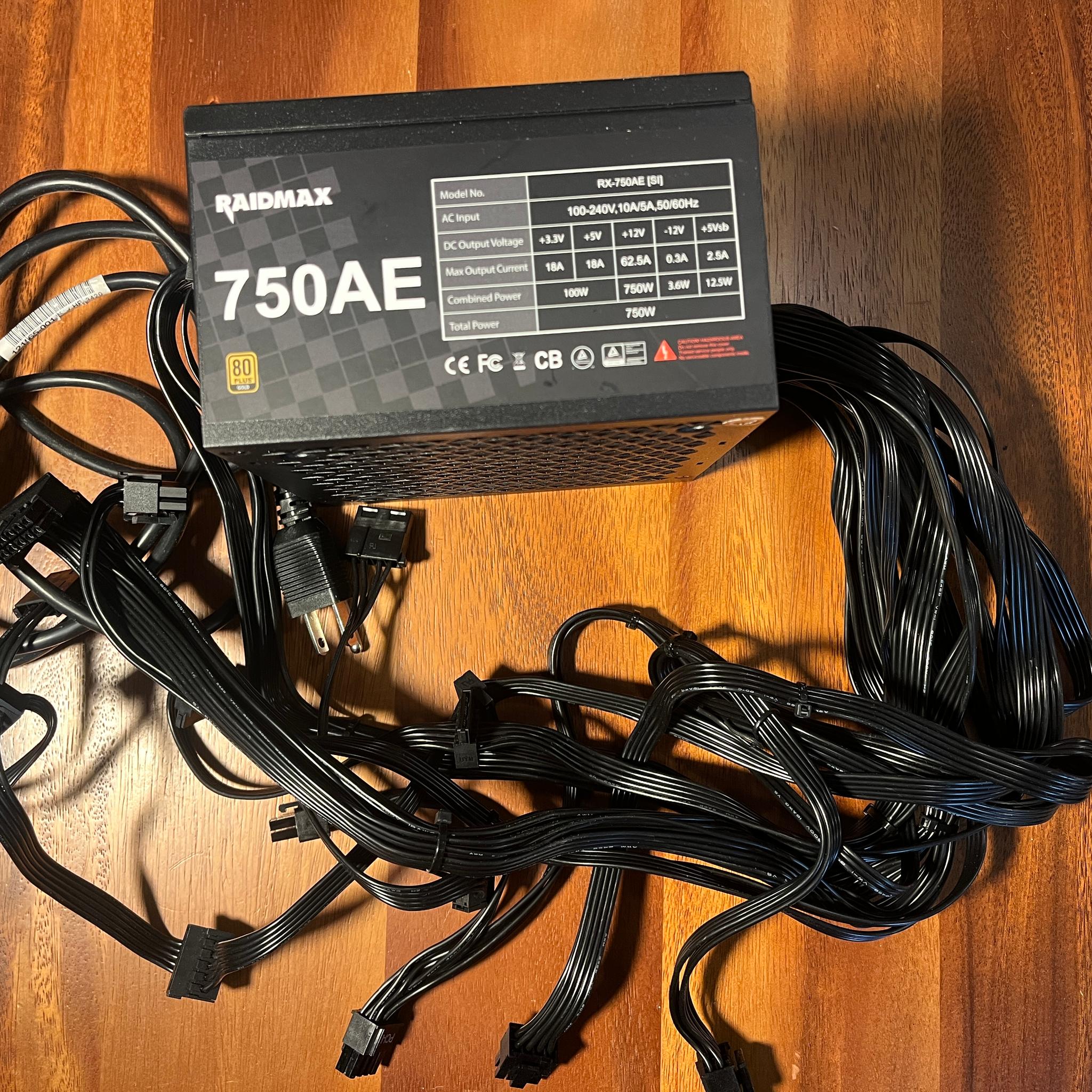 RAIDMAX 750AE/750W COMPUTER POWER SUPPLY RX-750AE(SI)