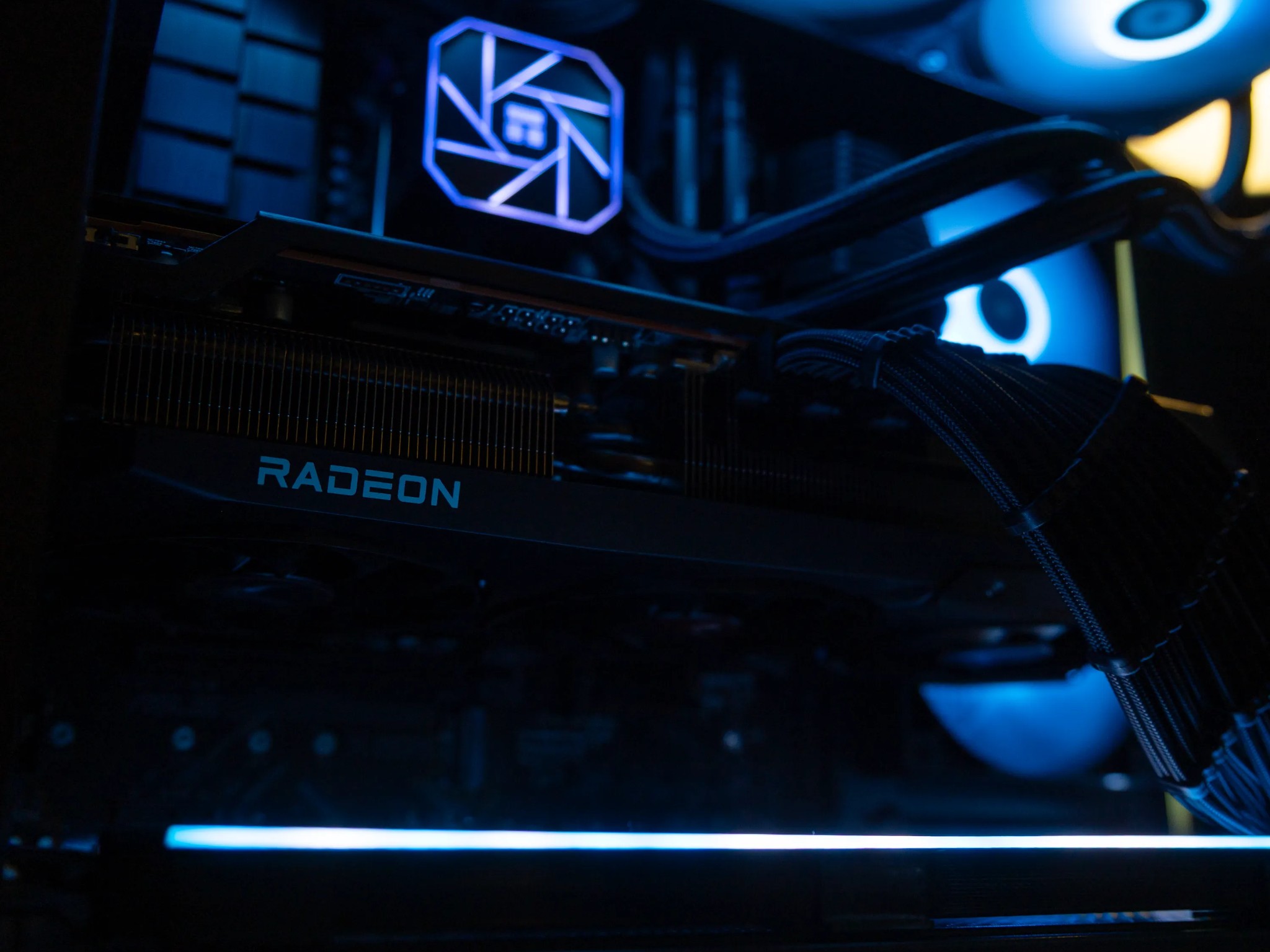 🌪️ Typhon 🌪️ RX 9070XT / AMD R7 7800X3D / 2TB NVME / 32GB DDR5 RAM / 360 AIO / Windows 11 Pro