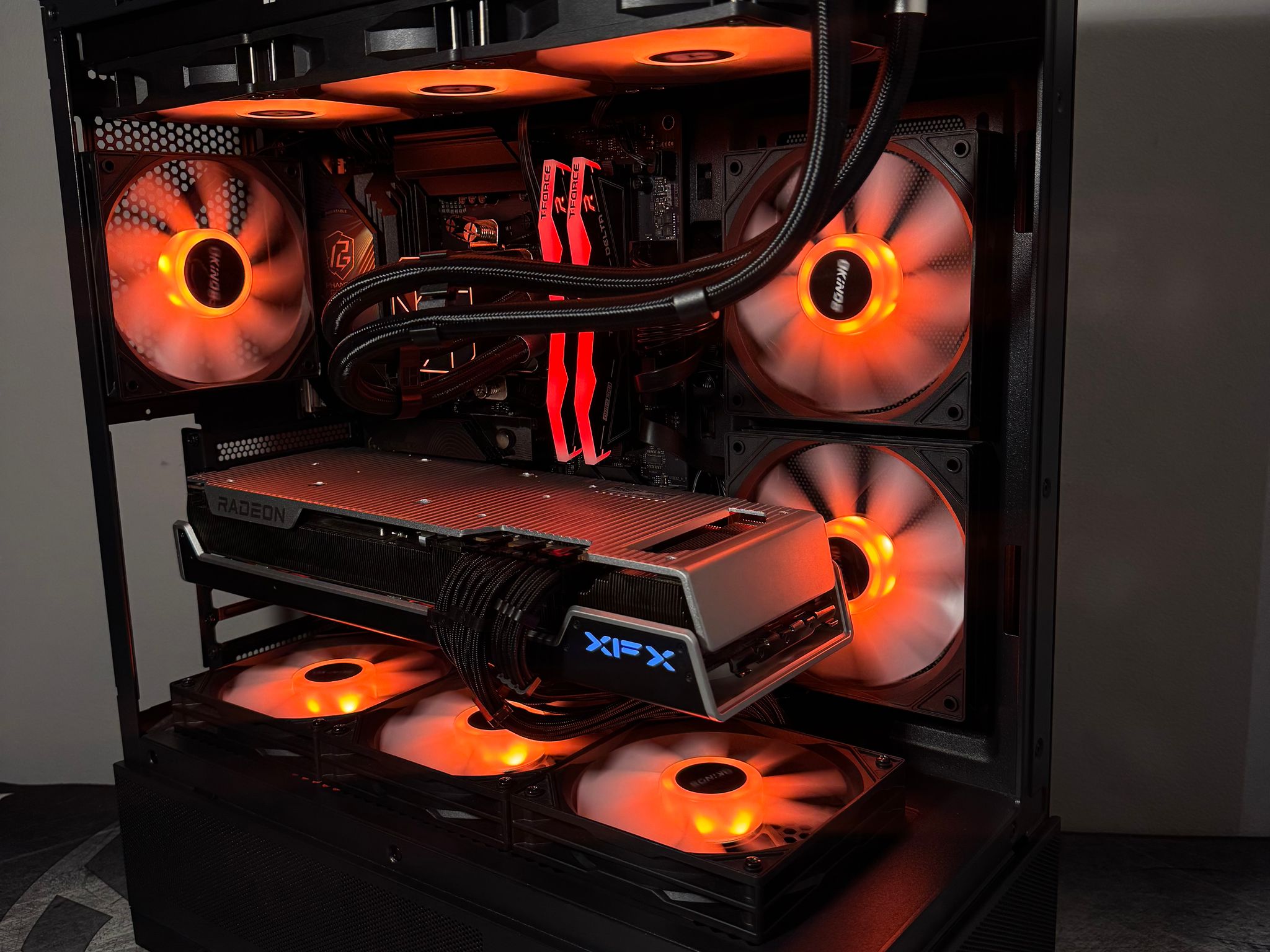 7900XTX | Ryzen 7 7800X3d | 32GB DDR5 6000MT/S | 2TB Storage | Free Shipping