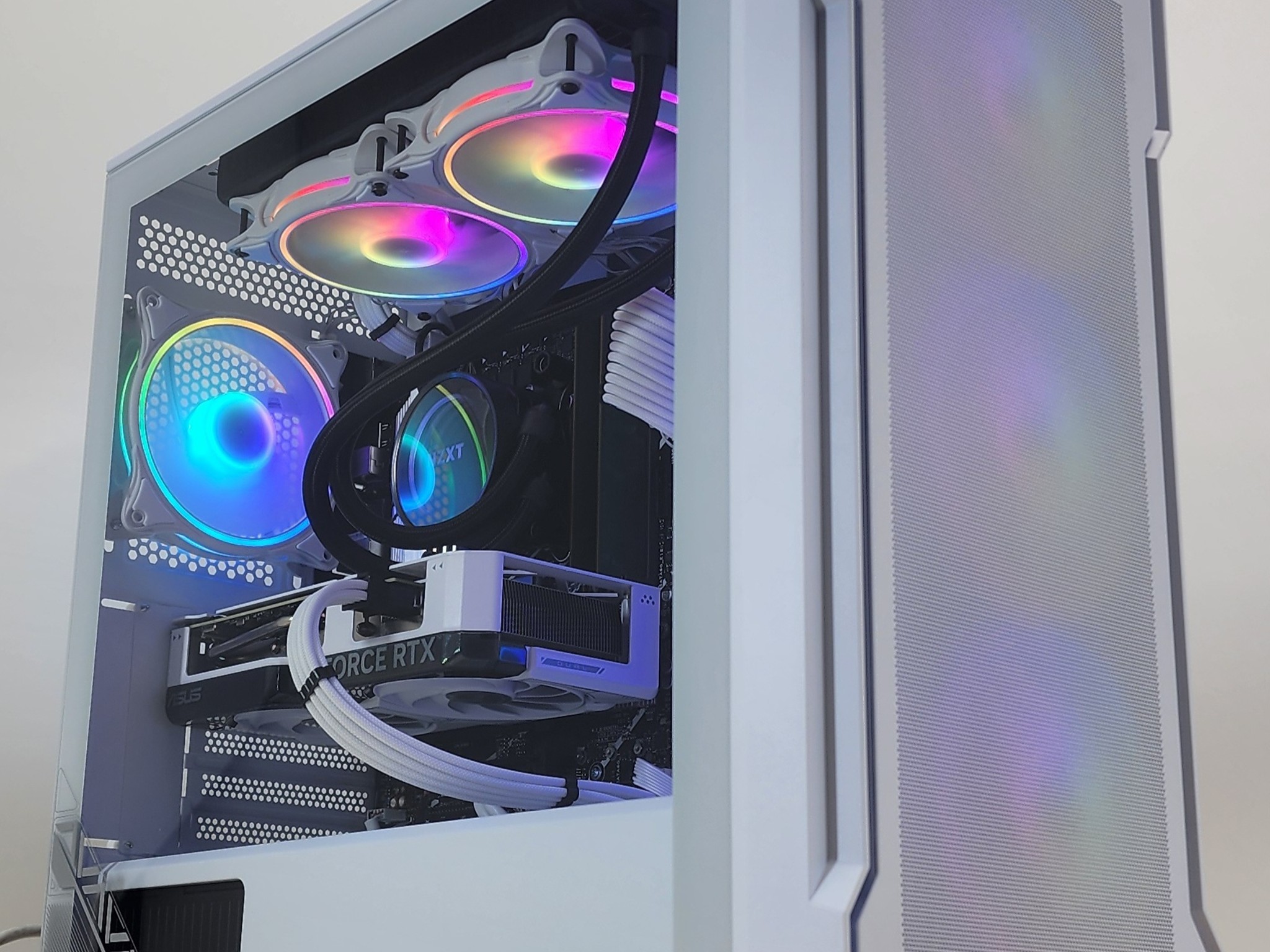 Gaming PC i7-12700 16GB RAM 1TB SSD RTX 4060 Ti 8GB Windows 11 Computer