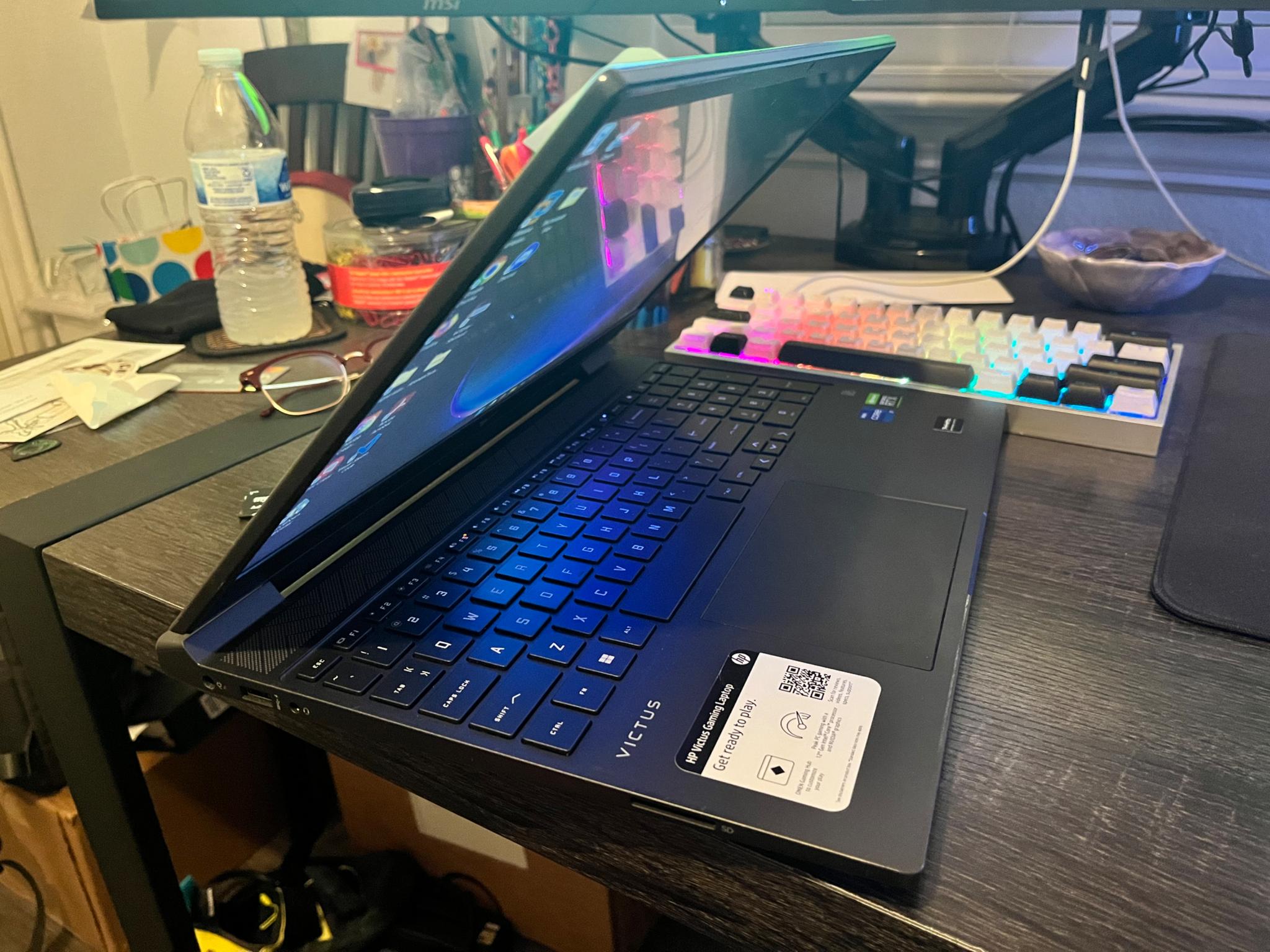 HP Victus Gaming laptop i7-12th gen 3050 Ti