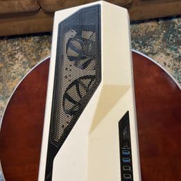 Unique Case Custom PC with EVGA SuperClocked black edition 1070
