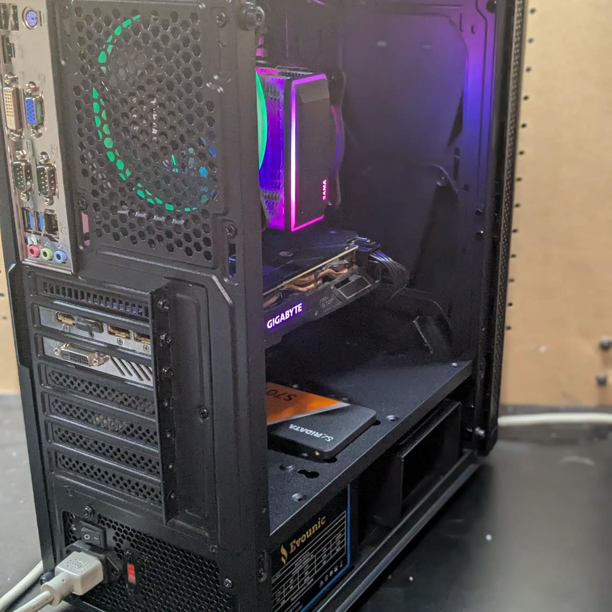 120 FPS Fortnite | 180 Day Warranty | Xeon (Same as i7) , 16GB RAM, 480GB SSD, RX 570 4GB, RGB