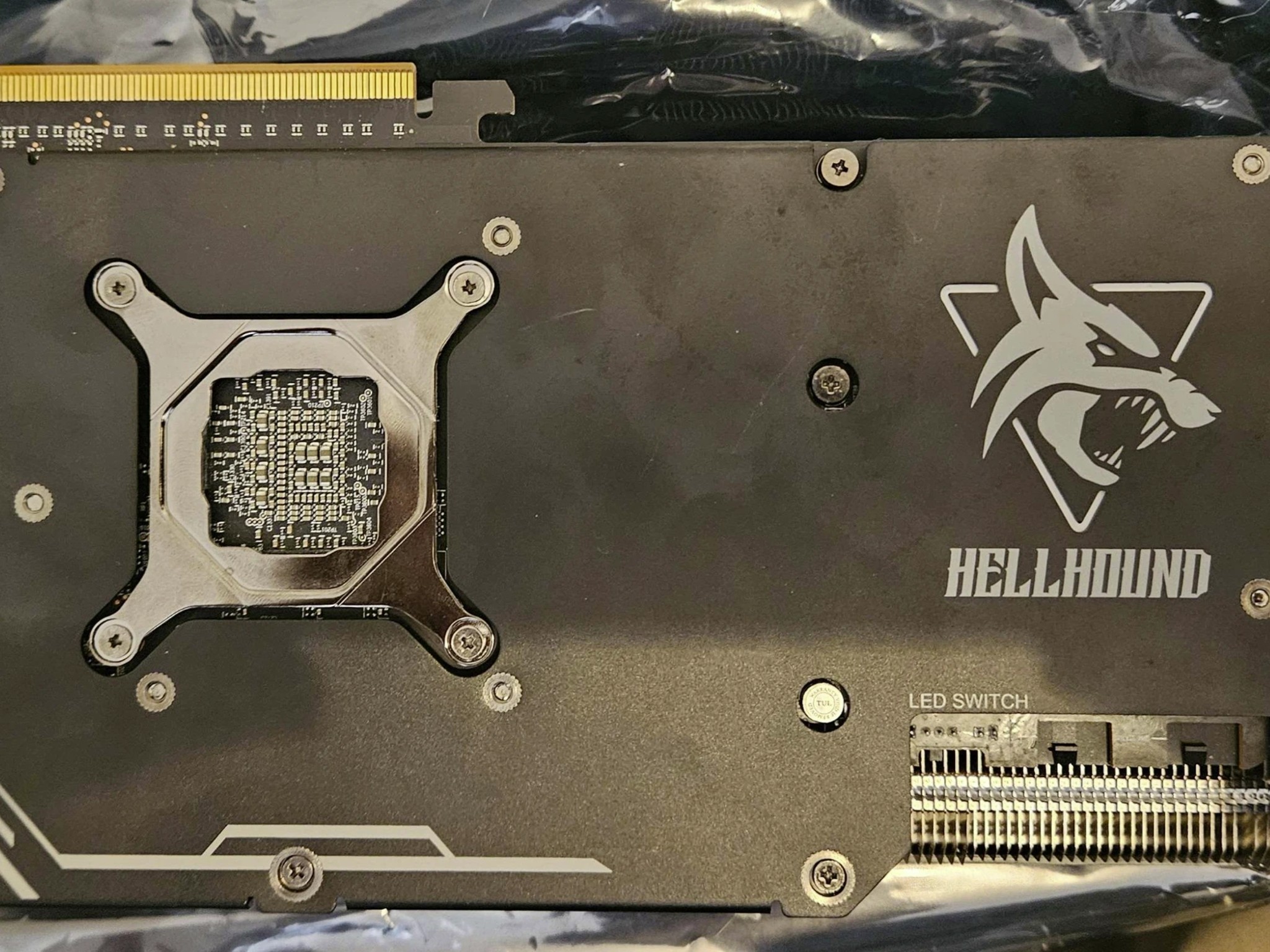 Powercolor Radeon RX 7800 XT Hellhound