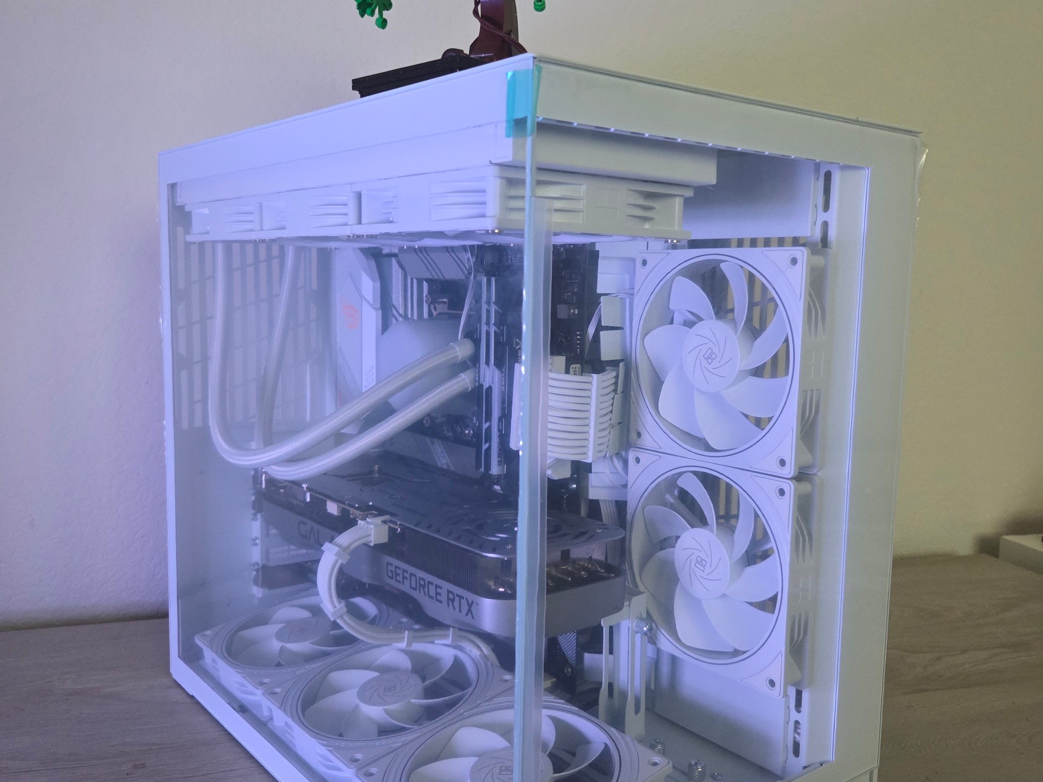 🧊 Beautiful Snow Den Gaming PC 💠