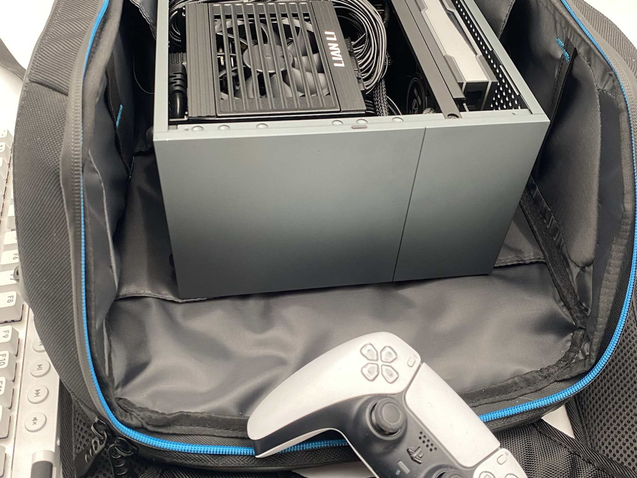 "Look Inside HER! " | 7600X3D | ASRock Radeon RX 9070 | G. Skill DDR5 32GB | 2TB Storage