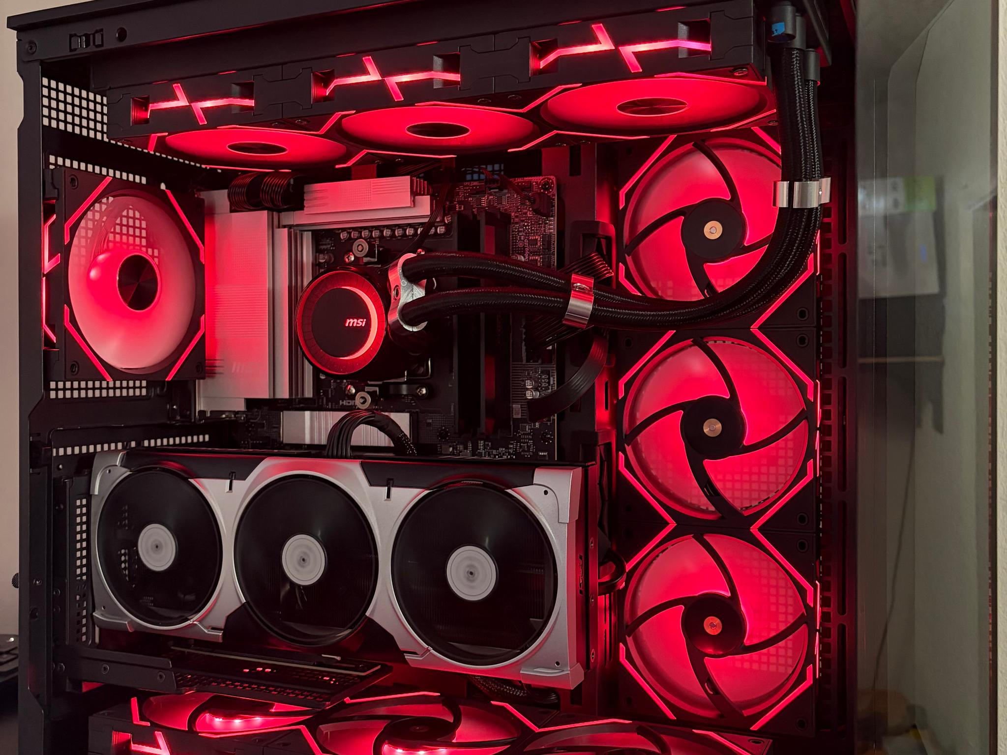 9850X3D + RTX 5070 Ti – Full MSI Ecosystem
