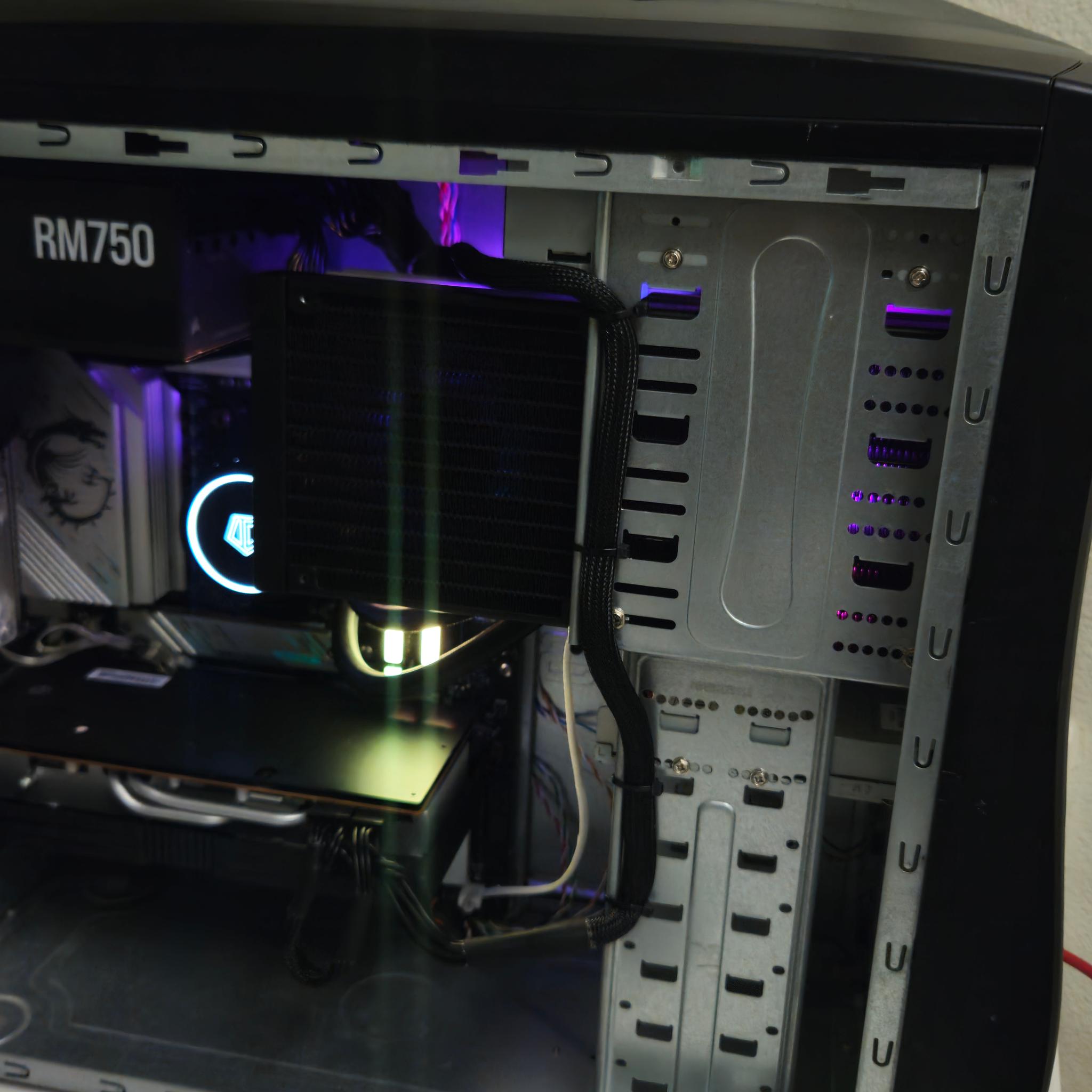 Soyori - The Sleeping Dragon PC Build