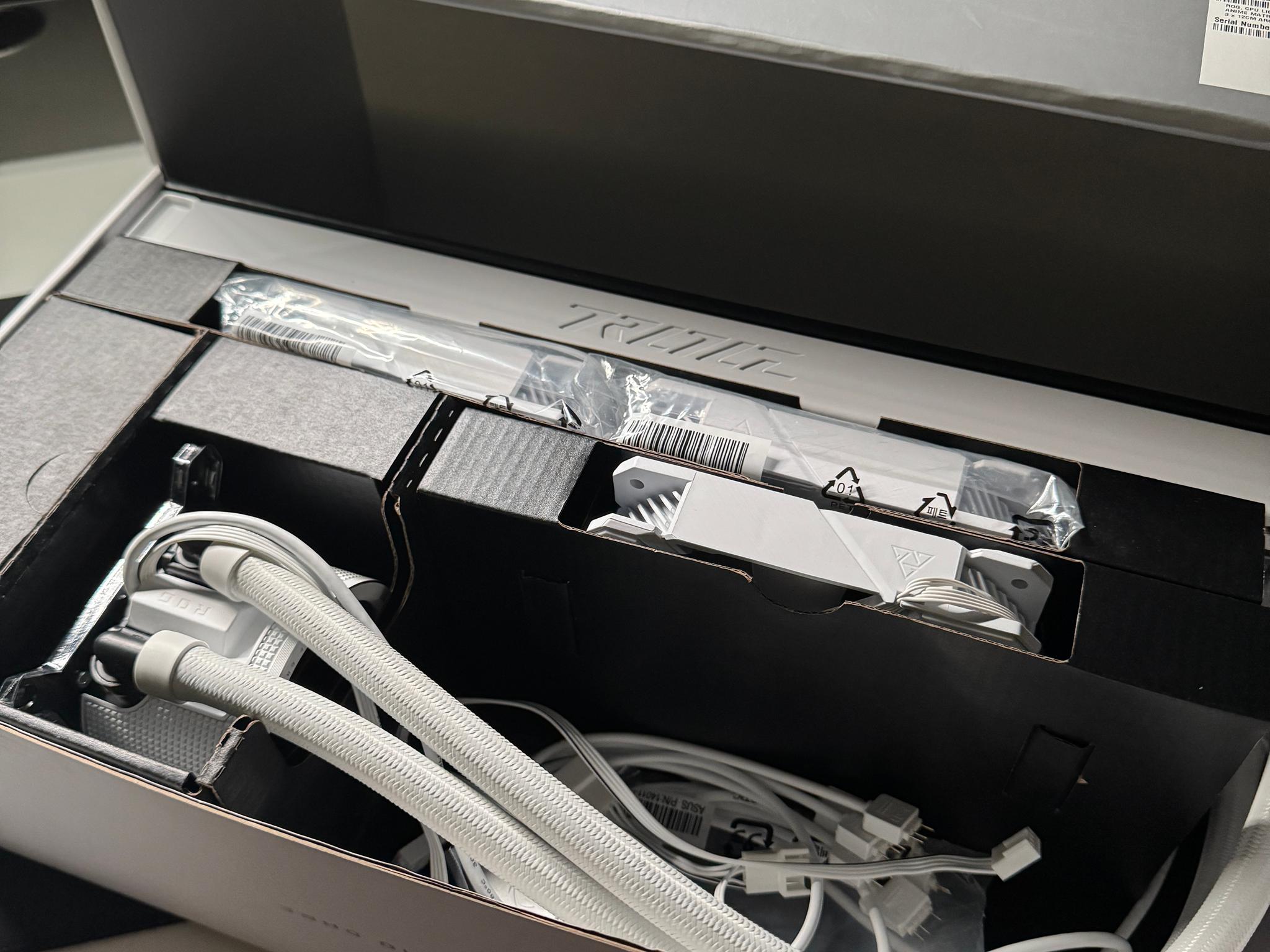 ASUS ROG RYUO III 360 ARGB White Edition - Image 3