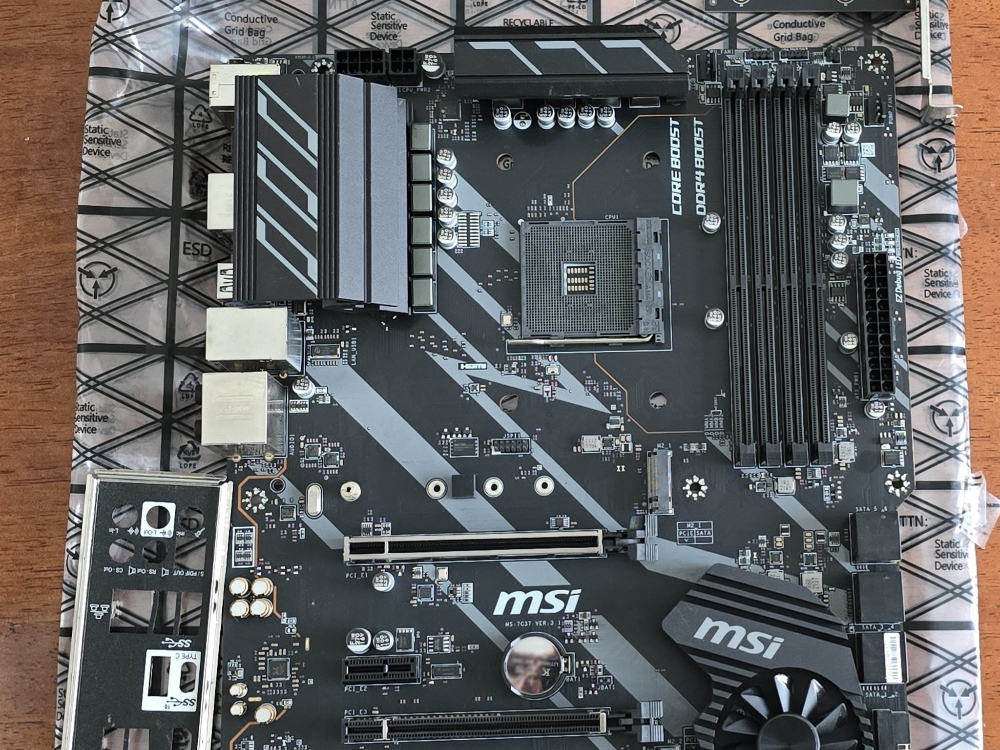 *Pre-Owned* MSI X570-A PRO AM4, AMD (X570APRO ) Motherboard w/Wi-Fi Card
