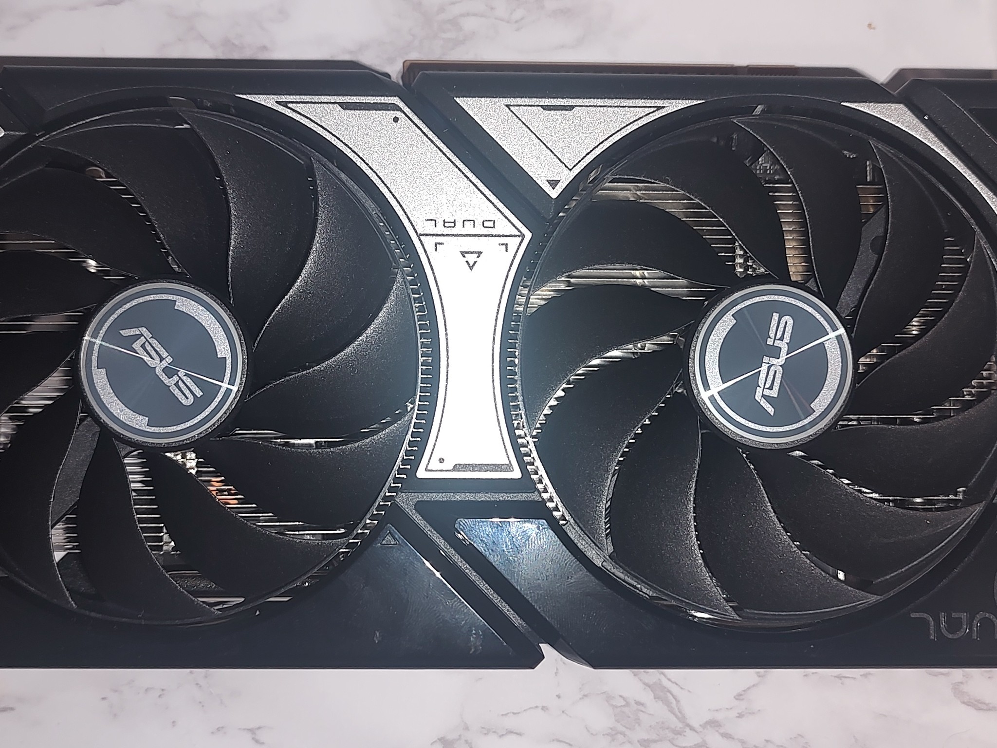 ASUS Dual GeForce RTX 5060 8GB GDDR7 OC Edition