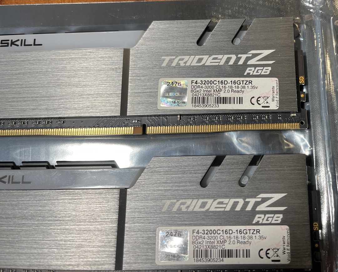 G.Skill Trident Z RGB 16GB (2x8) RAM DDR4 3200MHz F4-3200C16D