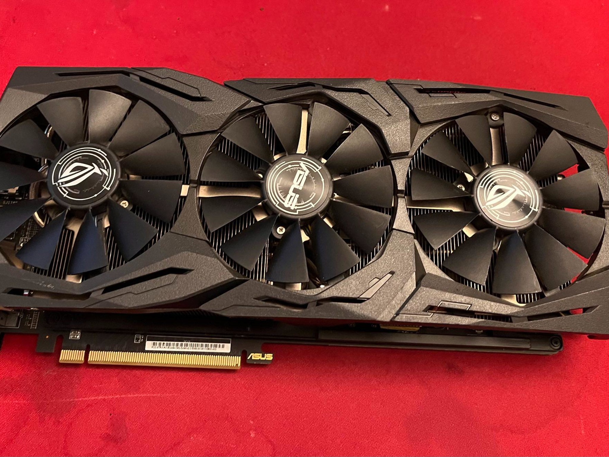 Asus RX VEGA 64 ROG STRIX 
