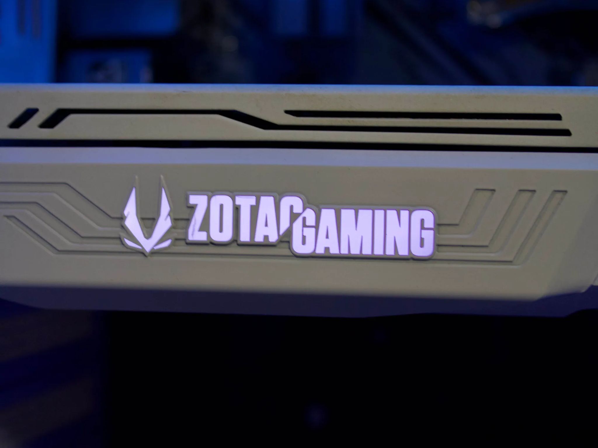RTX 3060 | Ryzen 7 5800X | 1TB SSD NVMe | 32GB RAM | Wifi & Bluetooth!