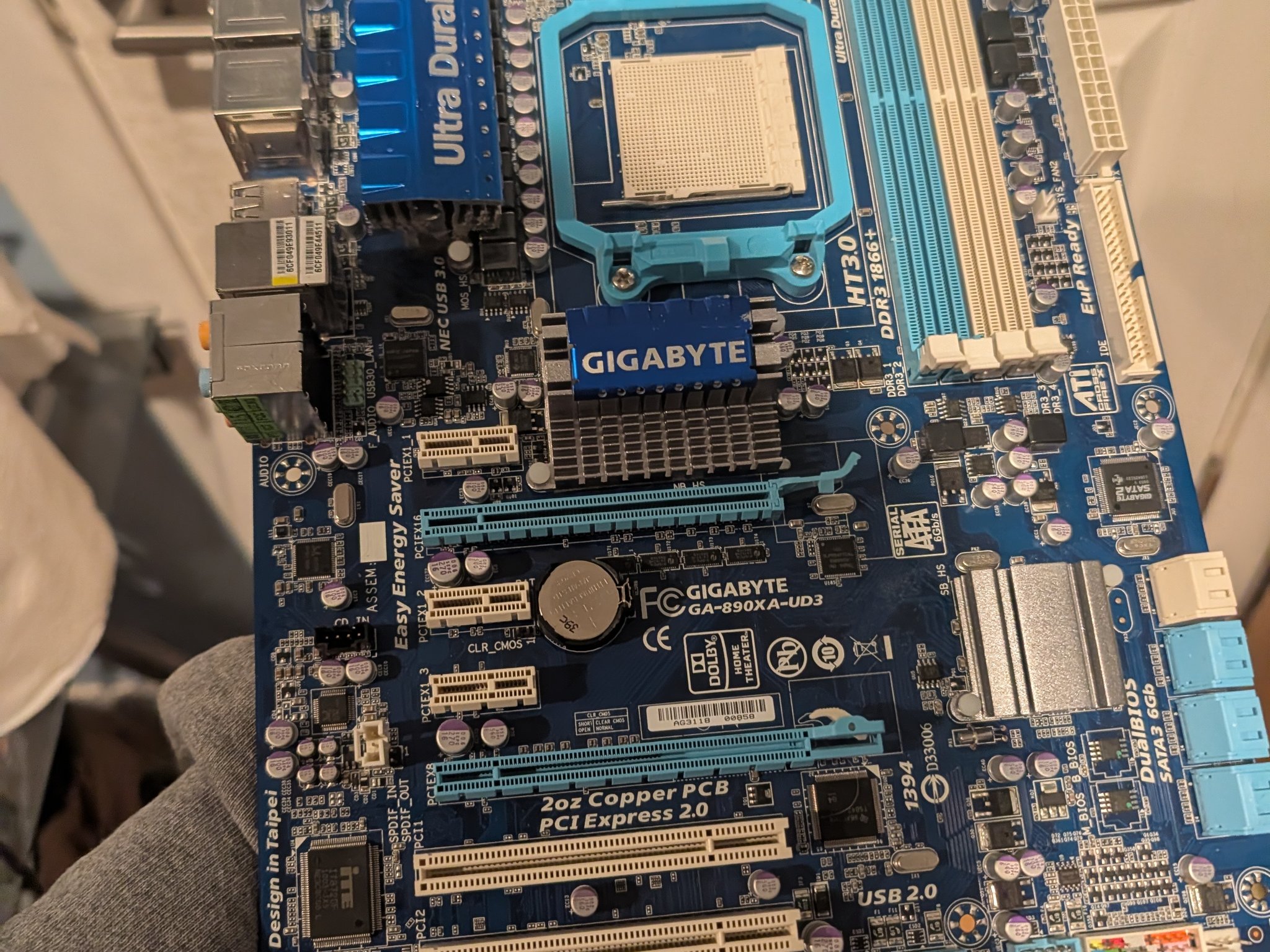 Gigabyte ultra durable am3 motherboard